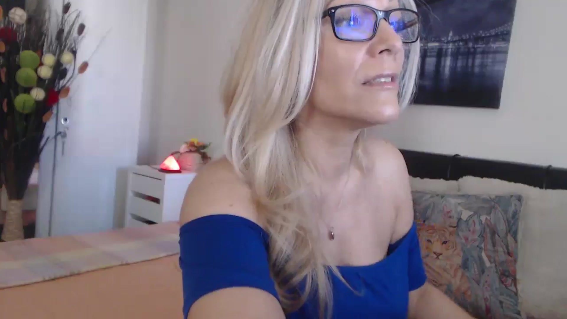 Gallery image thumbnail from Reeya71's myfreecams stream on, 05/07/2025, 06:41 image 20 of 20
