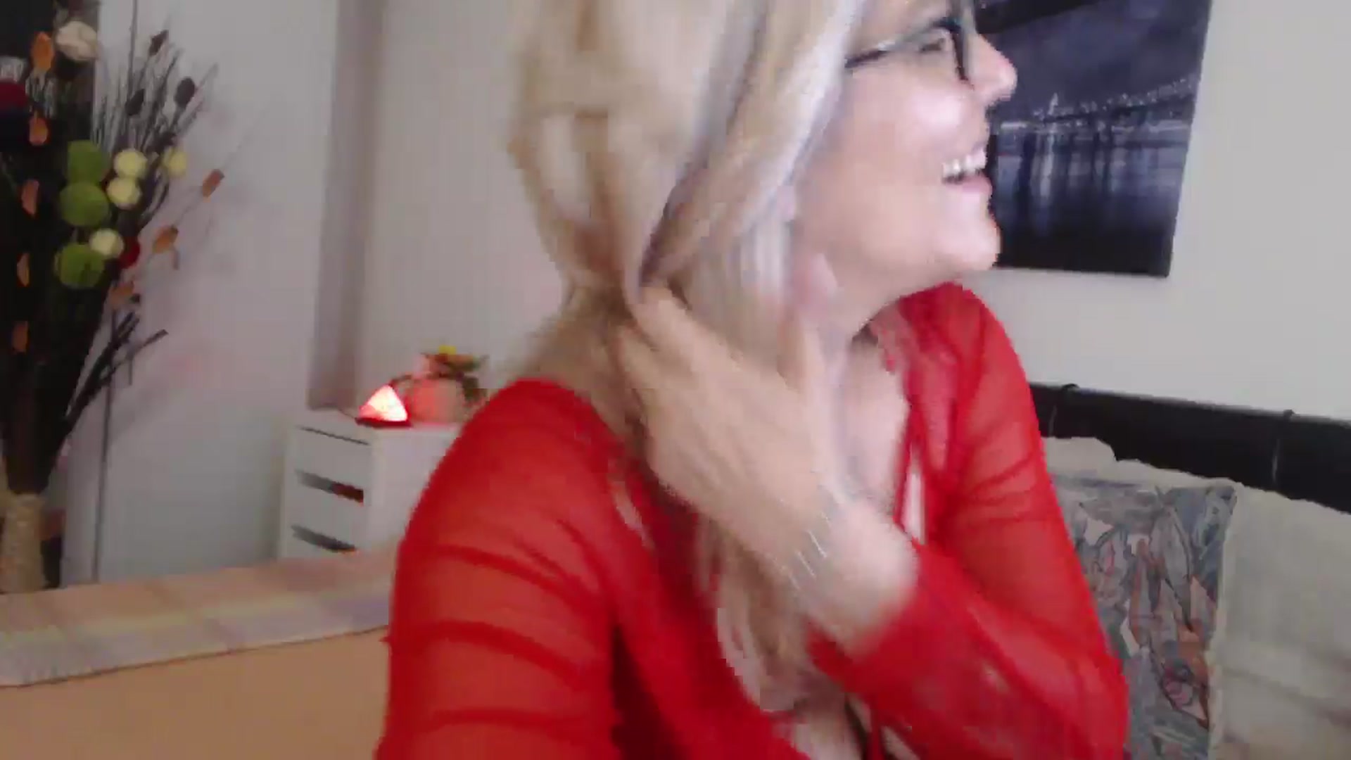 Gallery image thumbnail from Reeya71's myfreecams stream on, 05/15/2025, 06:27 image 12 of 20