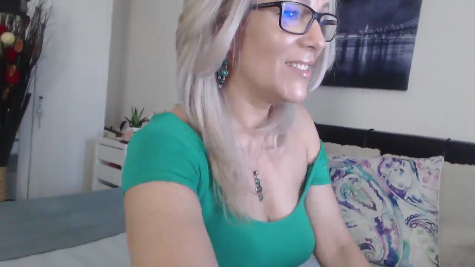 Gallery image thumbnail from Reeya71's myfreecams stream on, 06/03/2025, 05:21 image 8 of 20