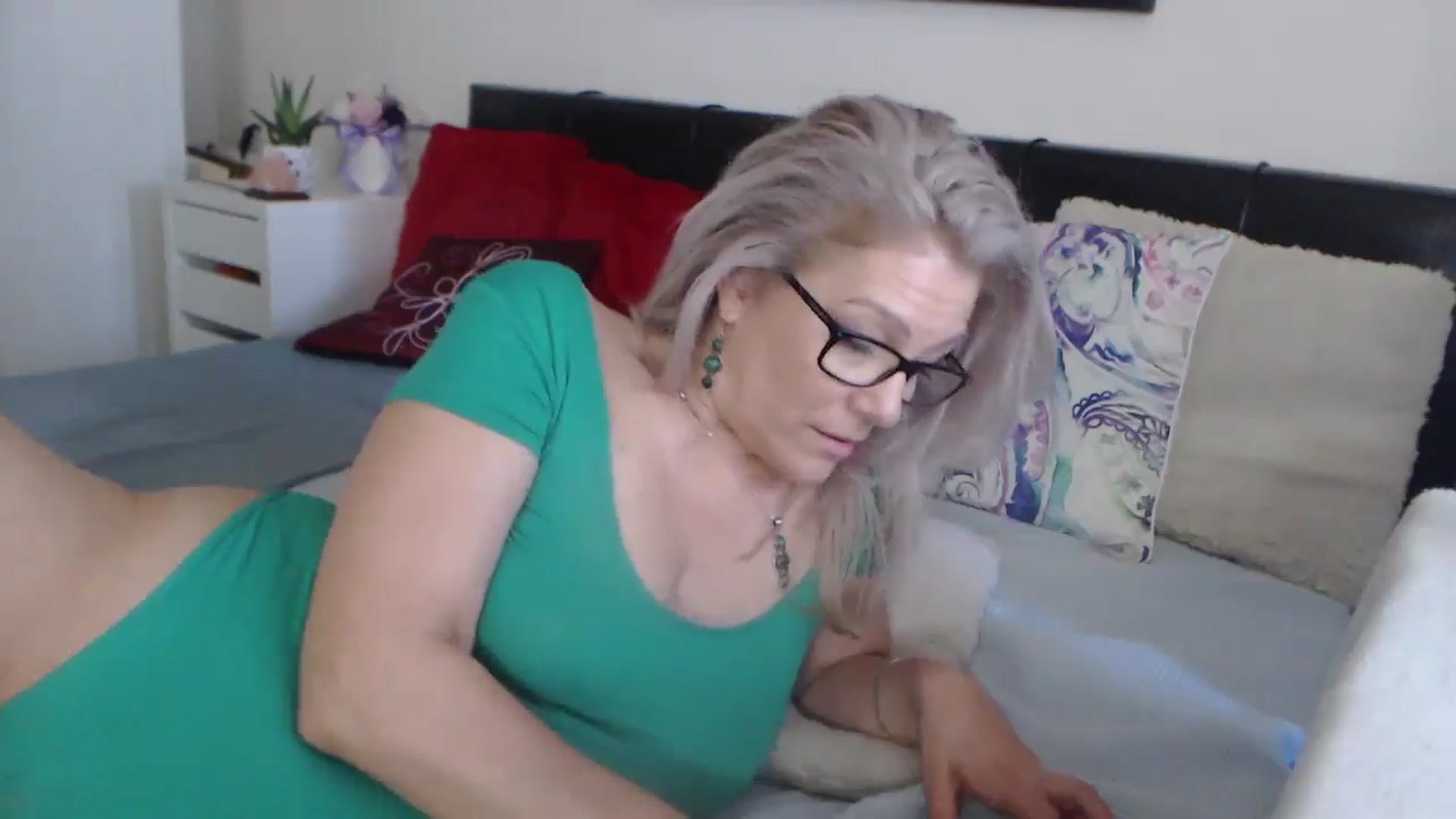Gallery image thumbnail from Reeya71's myfreecams stream on, 06/03/2025, 06:45 image 9 of 20