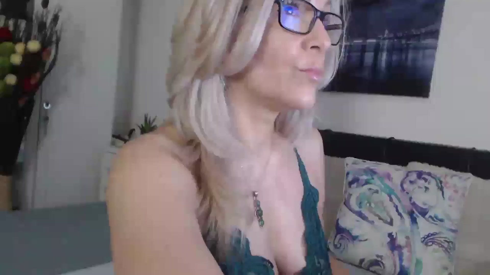 Gallery image thumbnail from Reeya71's myfreecams stream on, 06/05/2025, 02:12 image 20 of 20