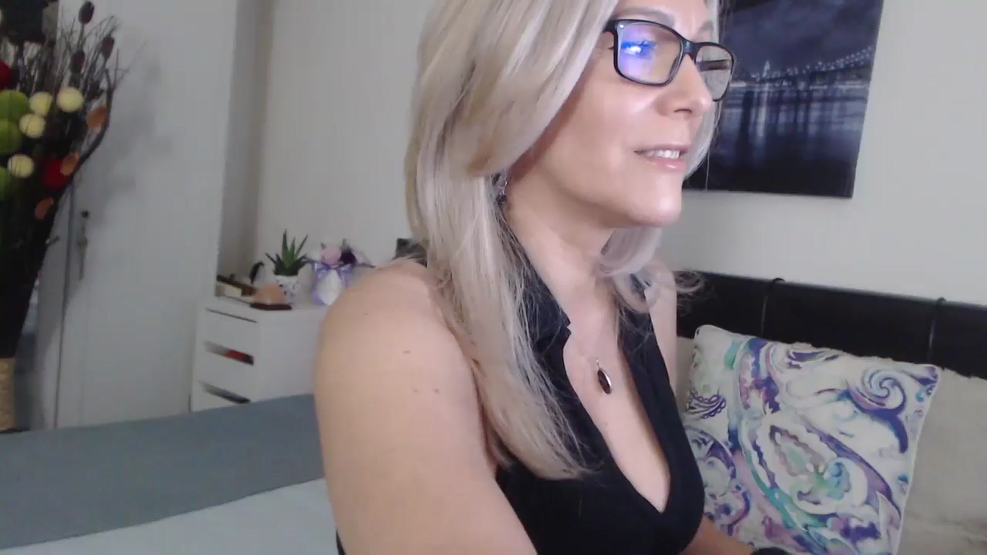Gallery image thumbnail from Reeya71's myfreecams stream on, 06/06/2025, 02:44 image 20 of 20