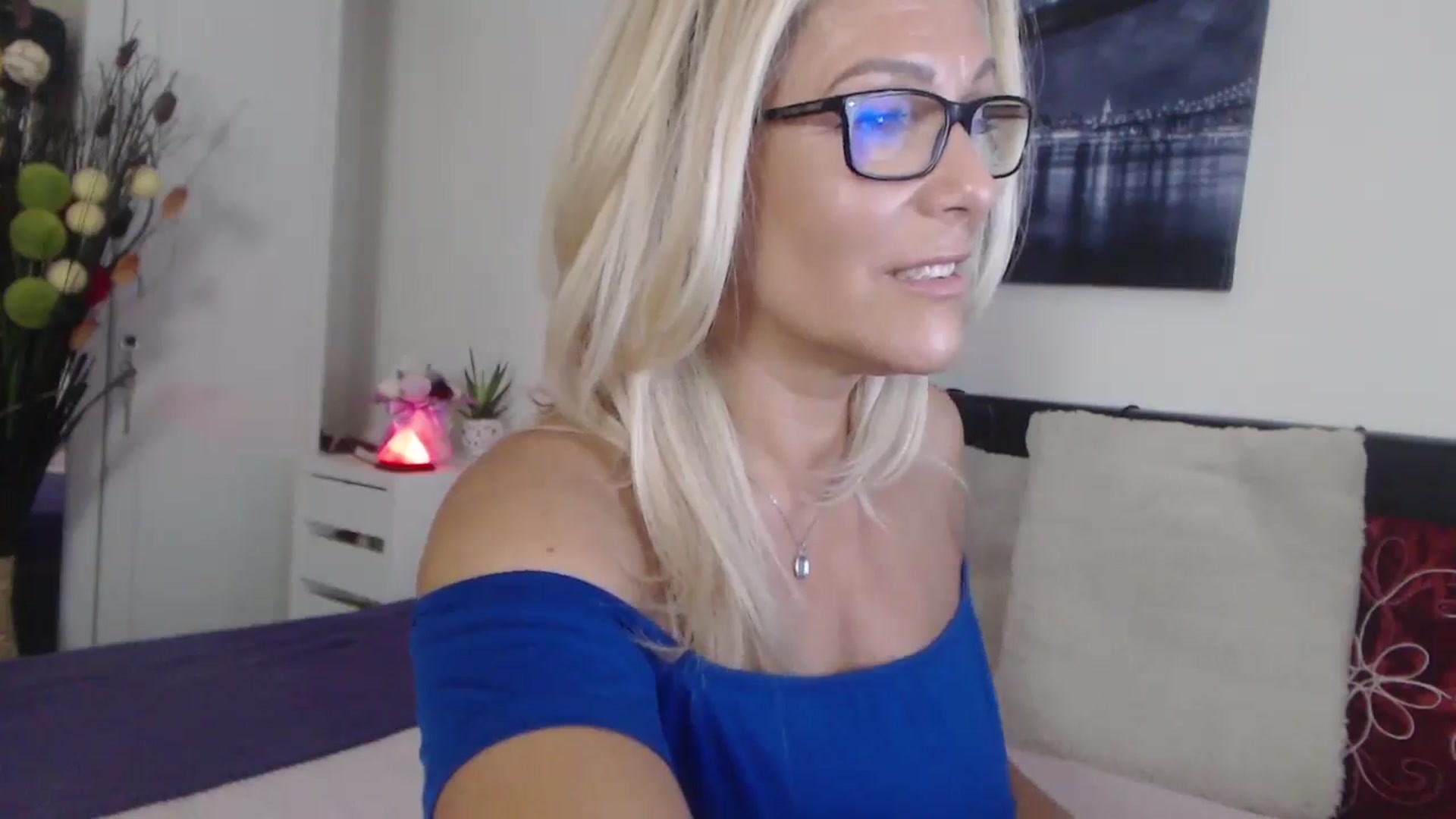Gallery image thumbnail from Reeya71's myfreecams stream on, 08/01/2025, 06:43 image 4 of 20