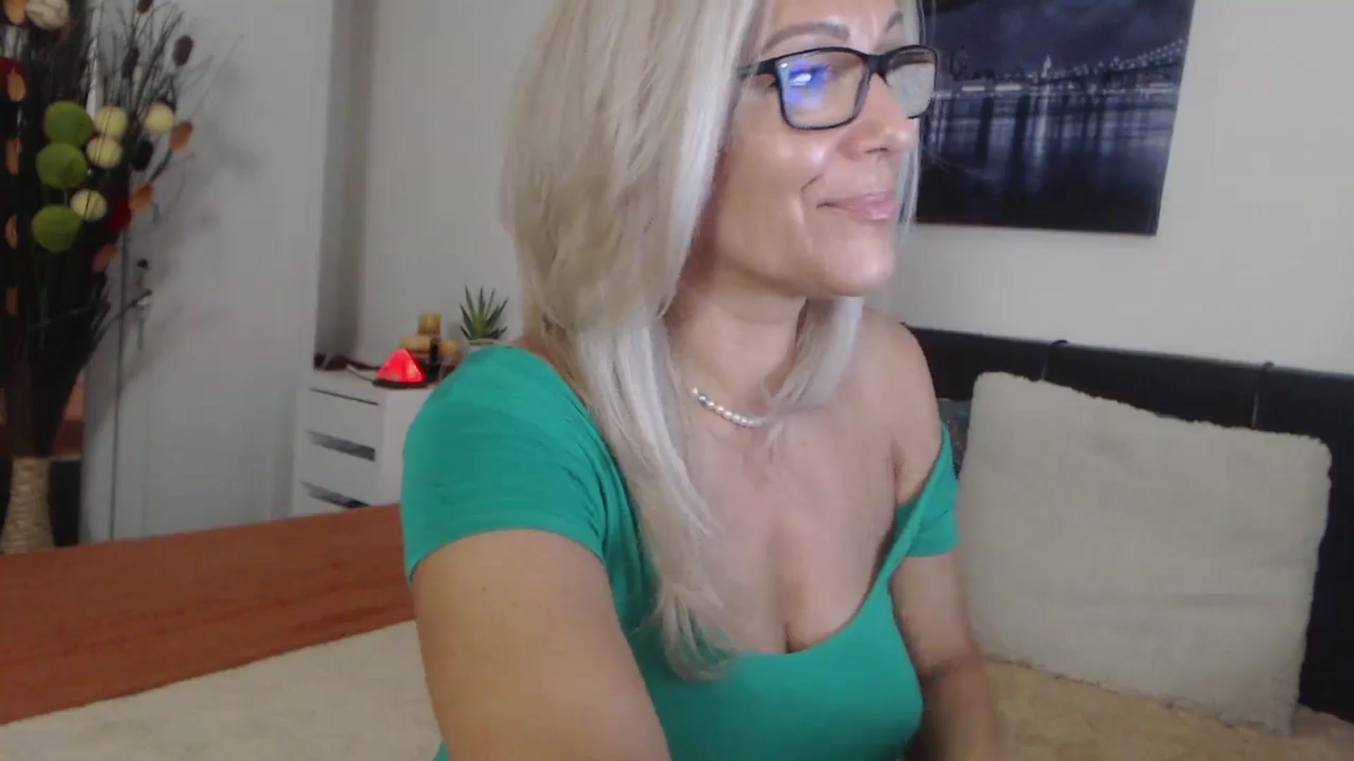 Gallery image thumbnail from Reeya71's myfreecams stream on, 08/08/2025, 02:11 image 18 of 20