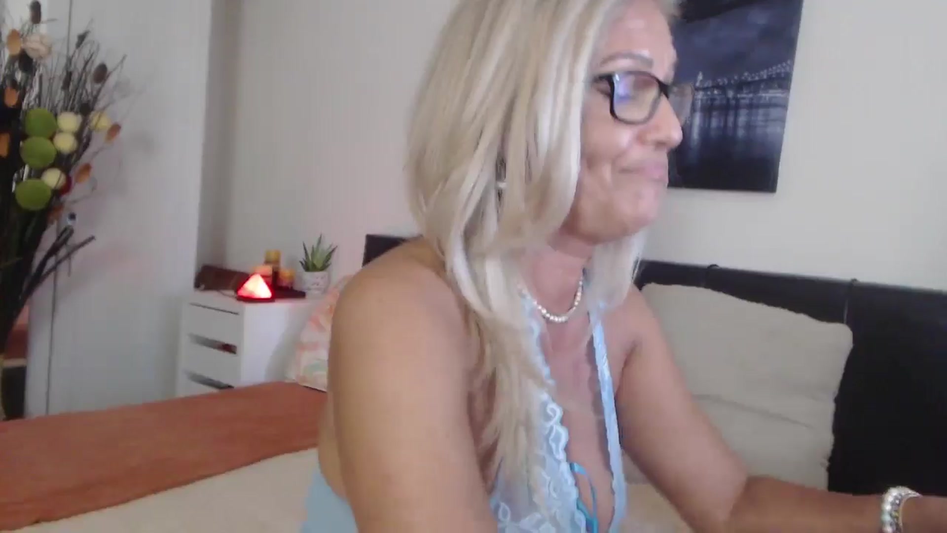 Gallery image thumbnail from Reeya71's myfreecams stream on, 08/15/2025, 06:46 image 20 of 20