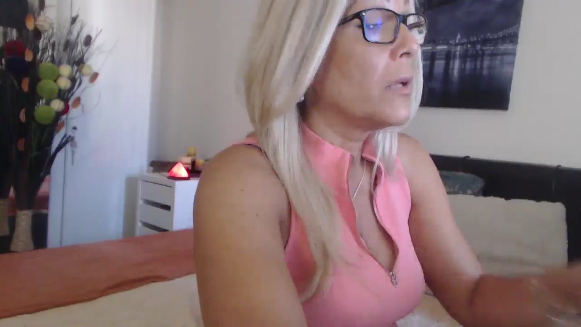 Gallery image thumbnail from Reeya71's myfreecams stream on, 08/21/2025, 07:11 image 2 of 20