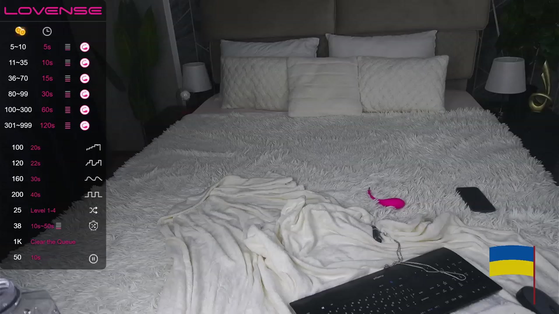 Gallery image thumbnail from ReginaJam's myfreecams stream on, 11/16/2022, 12:27 image 11 of 20