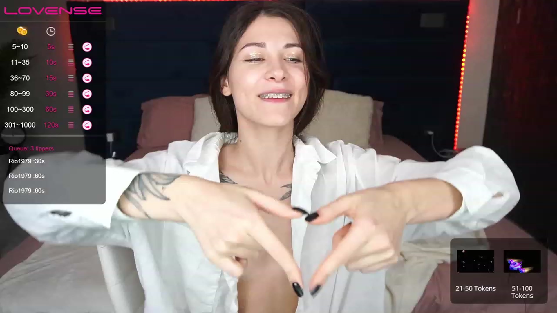 Gallery image thumbnail from ReginaJam's myfreecams stream on, 11/17/2022, 19:59 image 12 of 20