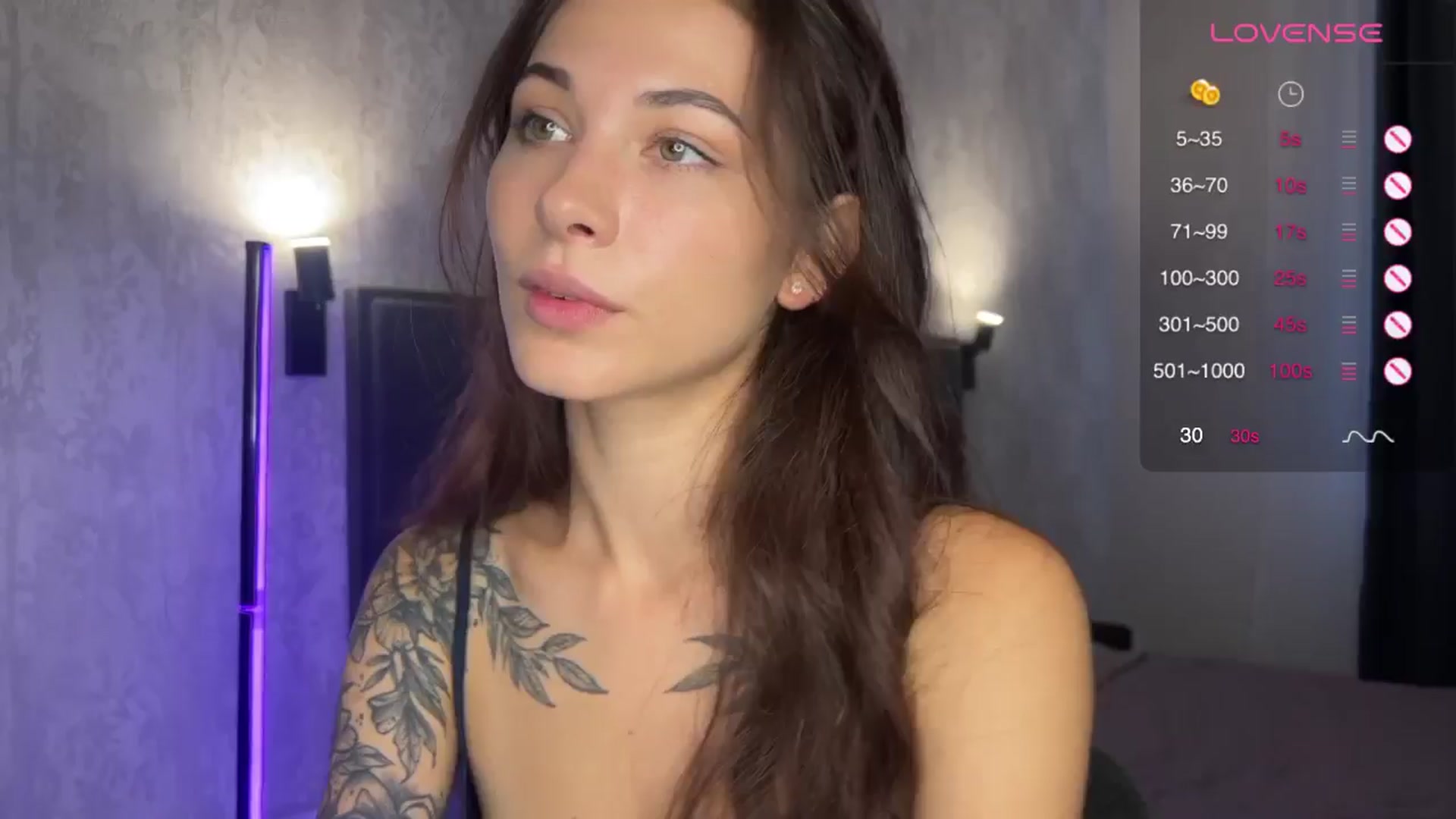 Gallery image thumbnail from ReginaJam's myfreecams stream on, 08/15/2024, 15:58 image 6 of 20