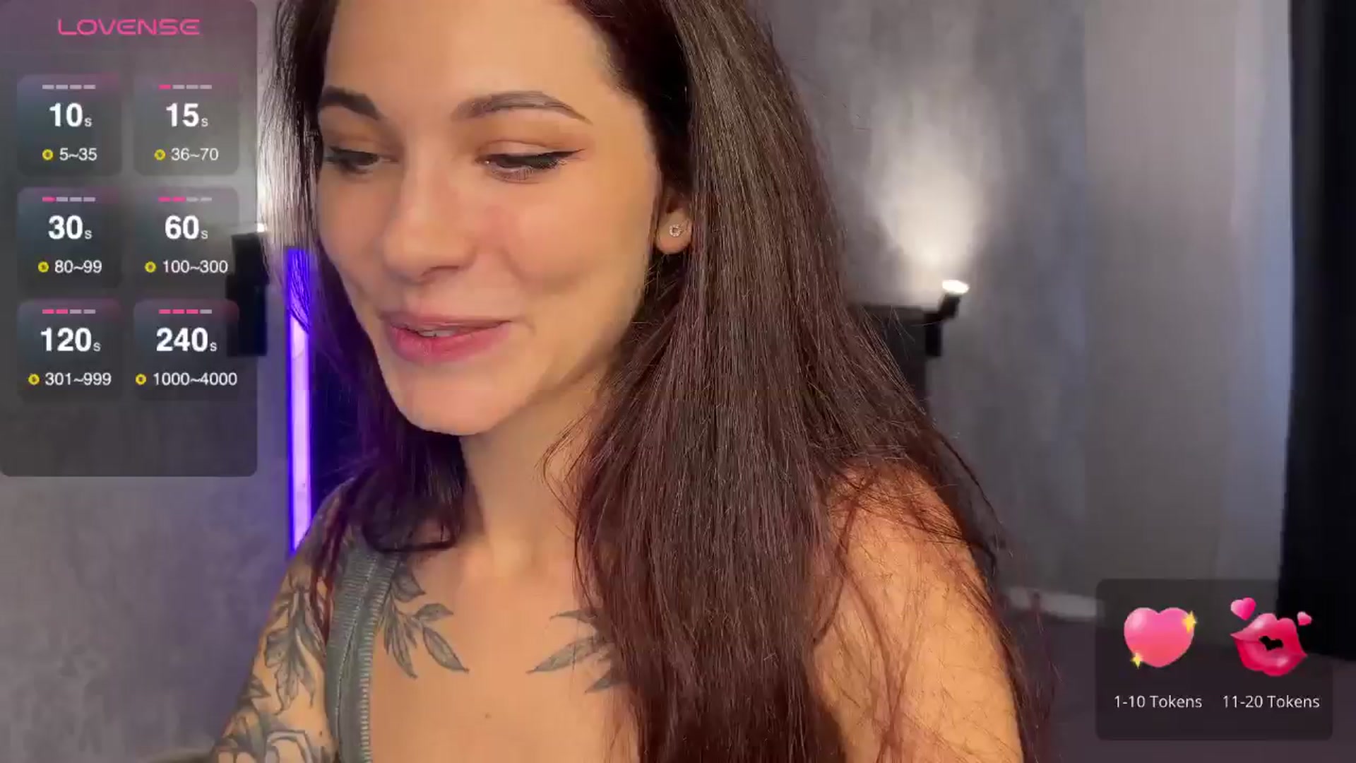 Gallery image thumbnail from ReginaJam's myfreecams stream on, 08/22/2024, 16:11 image 4 of 20