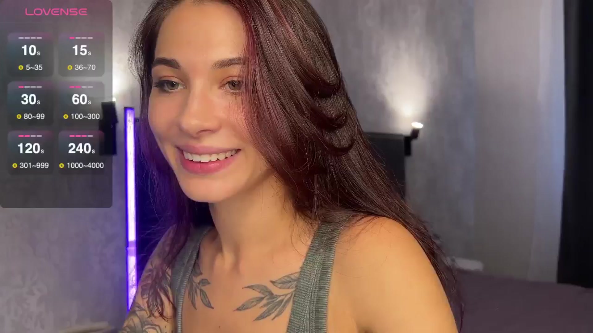 Gallery image thumbnail from ReginaJam's myfreecams stream on, 08/22/2024, 16:11 image 7 of 20