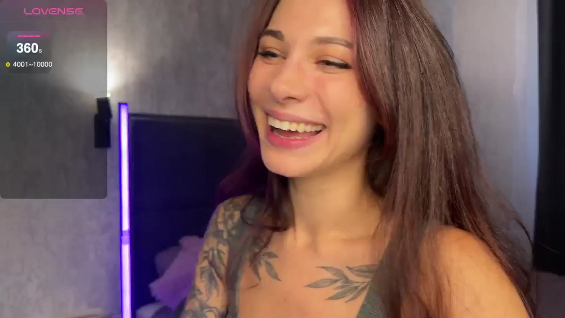 Gallery image thumbnail from ReginaJam's myfreecams stream on, 08/22/2024, 16:11 image 5 of 20