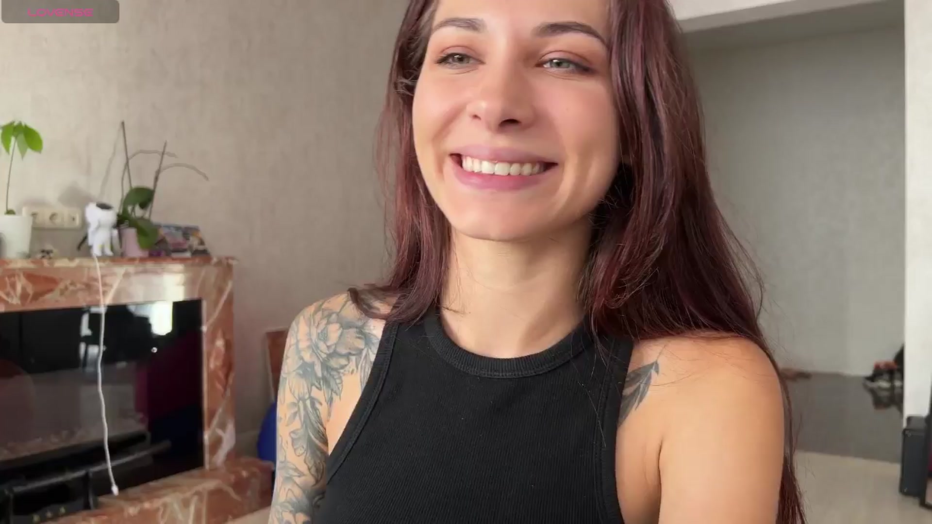 Gallery image thumbnail from ReginaJam's myfreecams stream on, 09/16/2024, 14:34 image 8 of 20