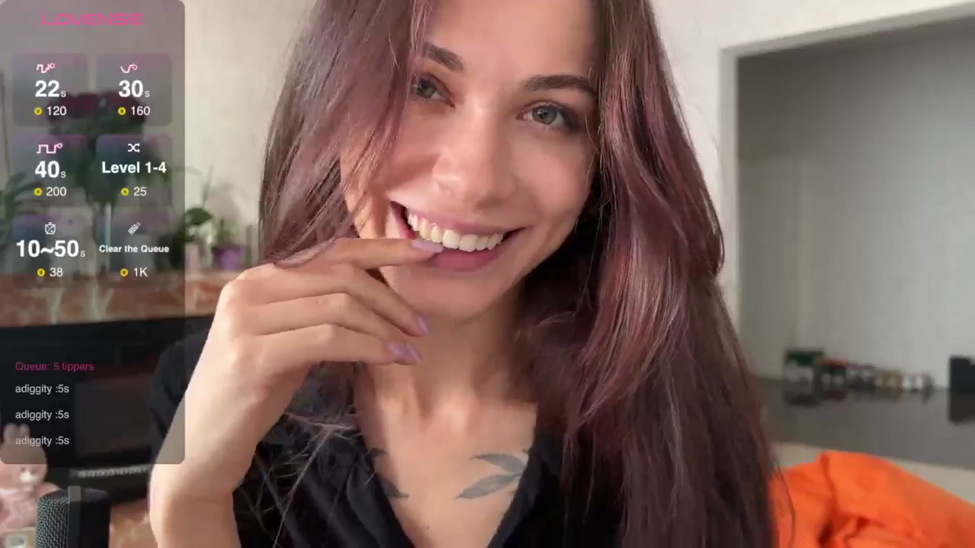 Gallery image thumbnail from ReginaJam's myfreecams stream on, 09/23/2024, 15:01 image 15 of 20