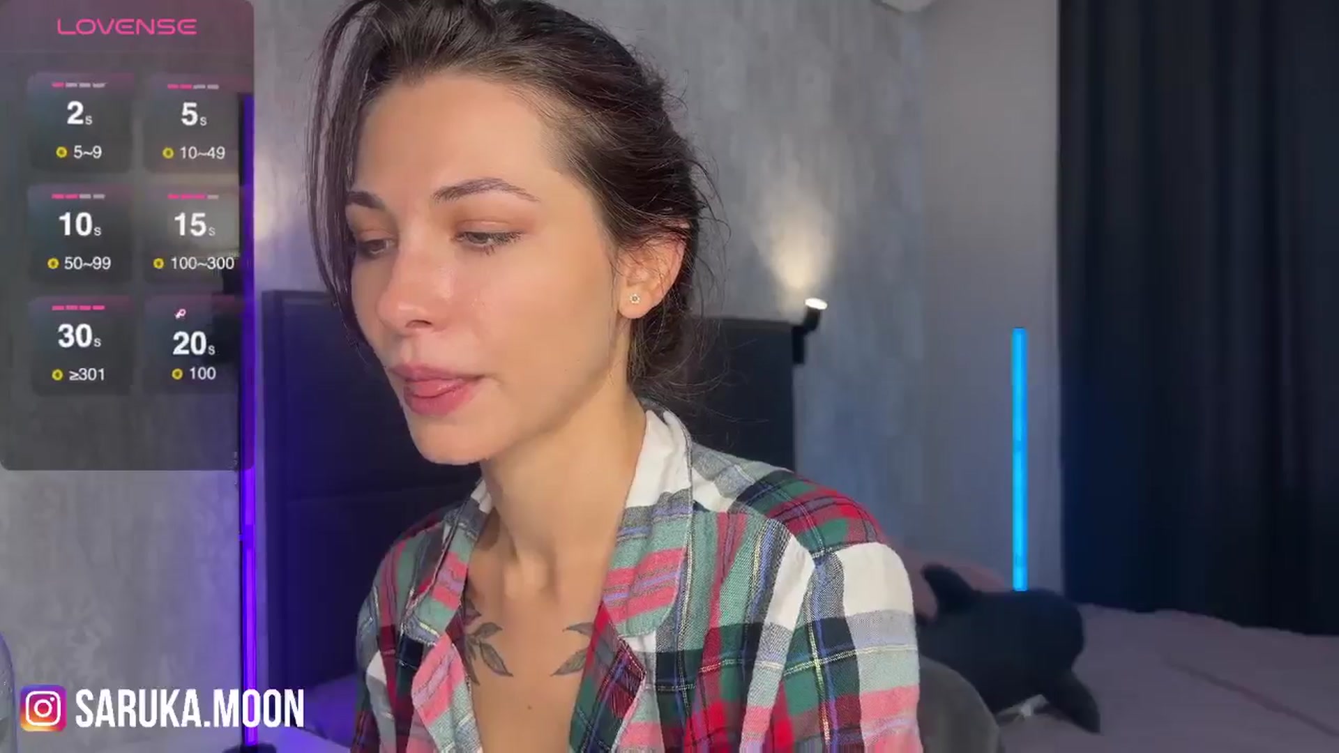 Gallery image thumbnail from ReginaJam's myfreecams stream on, 10/04/2024, 10:30 image 19 of 20