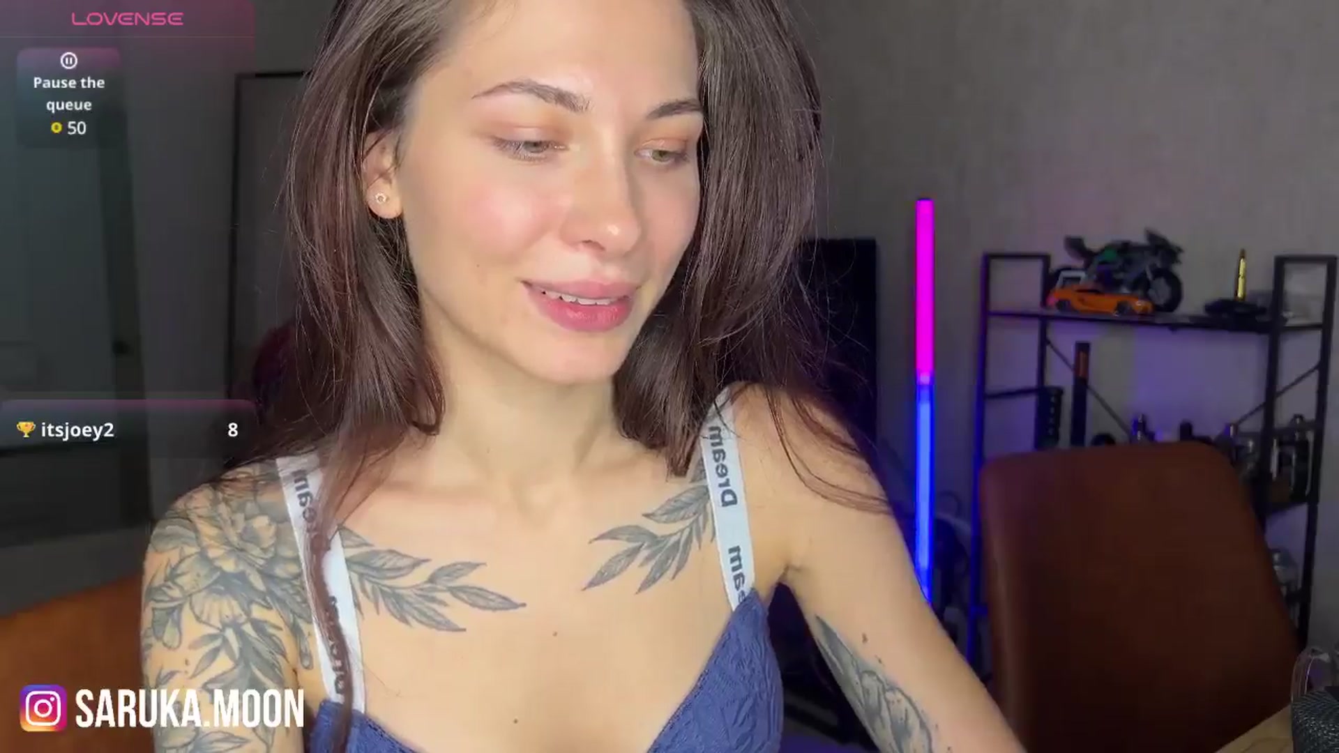Gallery image thumbnail from ReginaJam's myfreecams stream on, 11/27/2024, 15:21 image 15 of 20