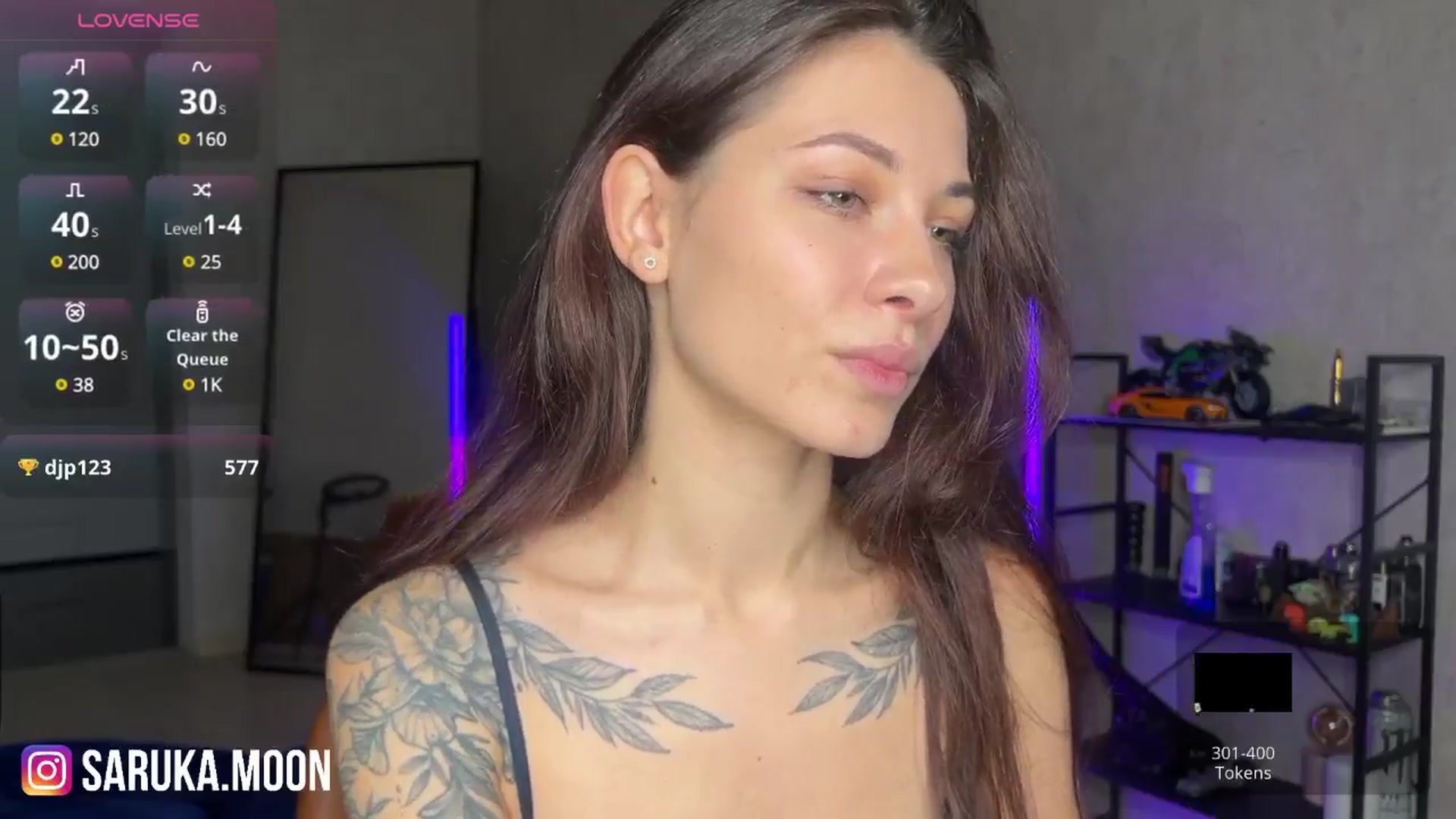 Gallery image thumbnail from ReginaJam's myfreecams stream on, 12/04/2024, 17:08 image 4 of 20