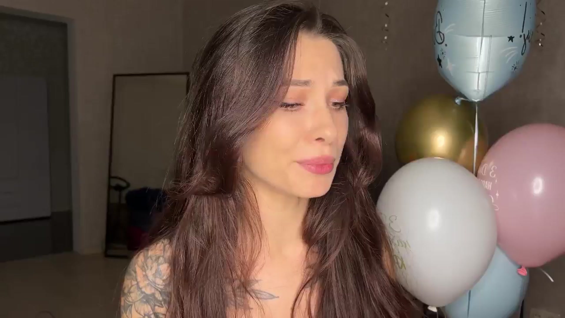 Gallery image thumbnail from ReginaJam's myfreecams stream on, 12/10/2024, 17:09 image 2 of 20