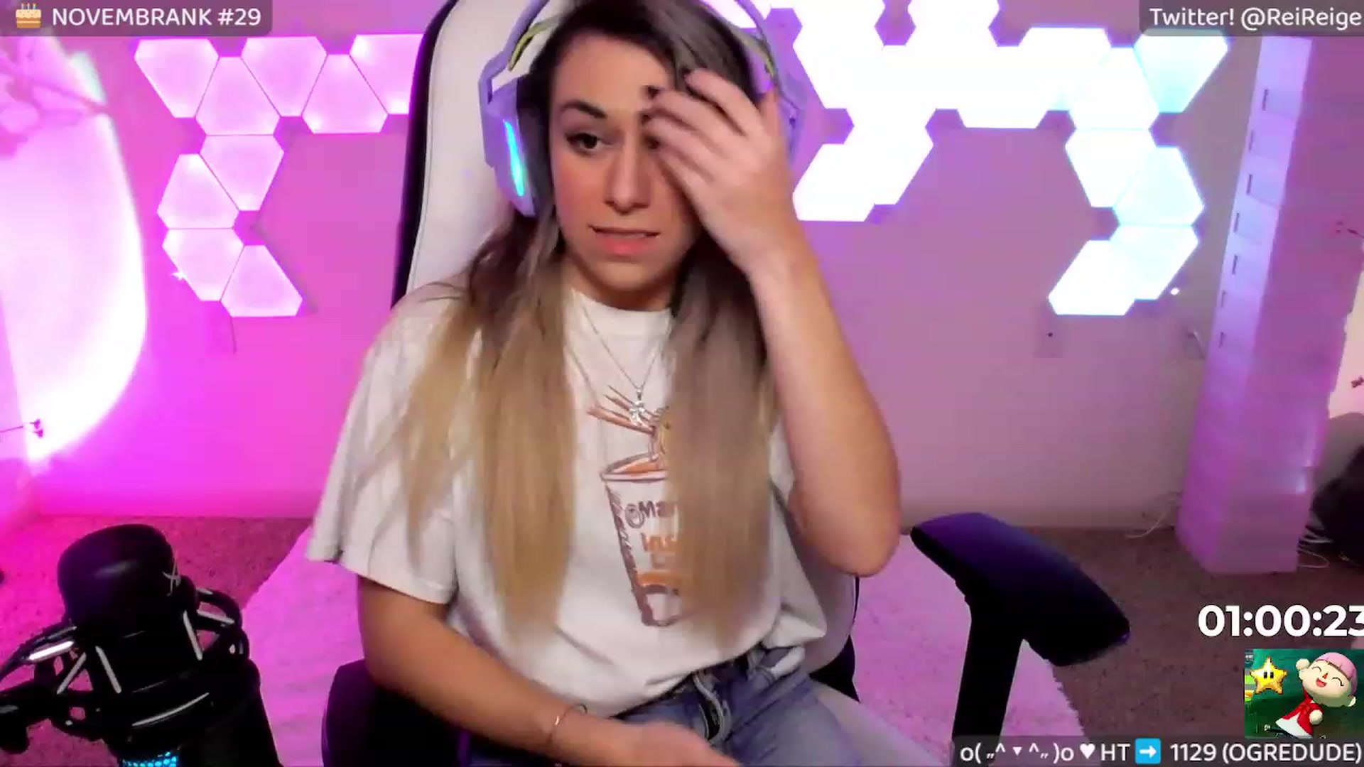Gallery image thumbnail from Reige's myfreecams stream on, 11/21/2022, 08:16 image 5 of 20