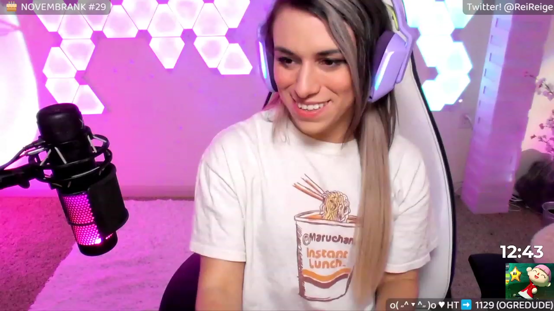 Gallery image thumbnail from Reige's myfreecams stream on, 11/21/2022, 08:16 image 1 of 20