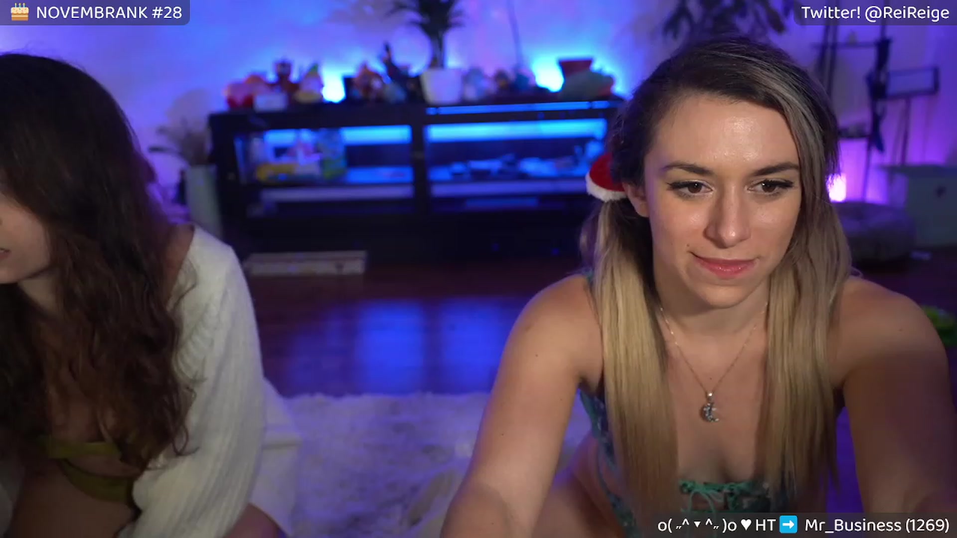 Gallery image thumbnail from Reige's myfreecams stream on, 11/22/2022, 08:38 image 9 of 20