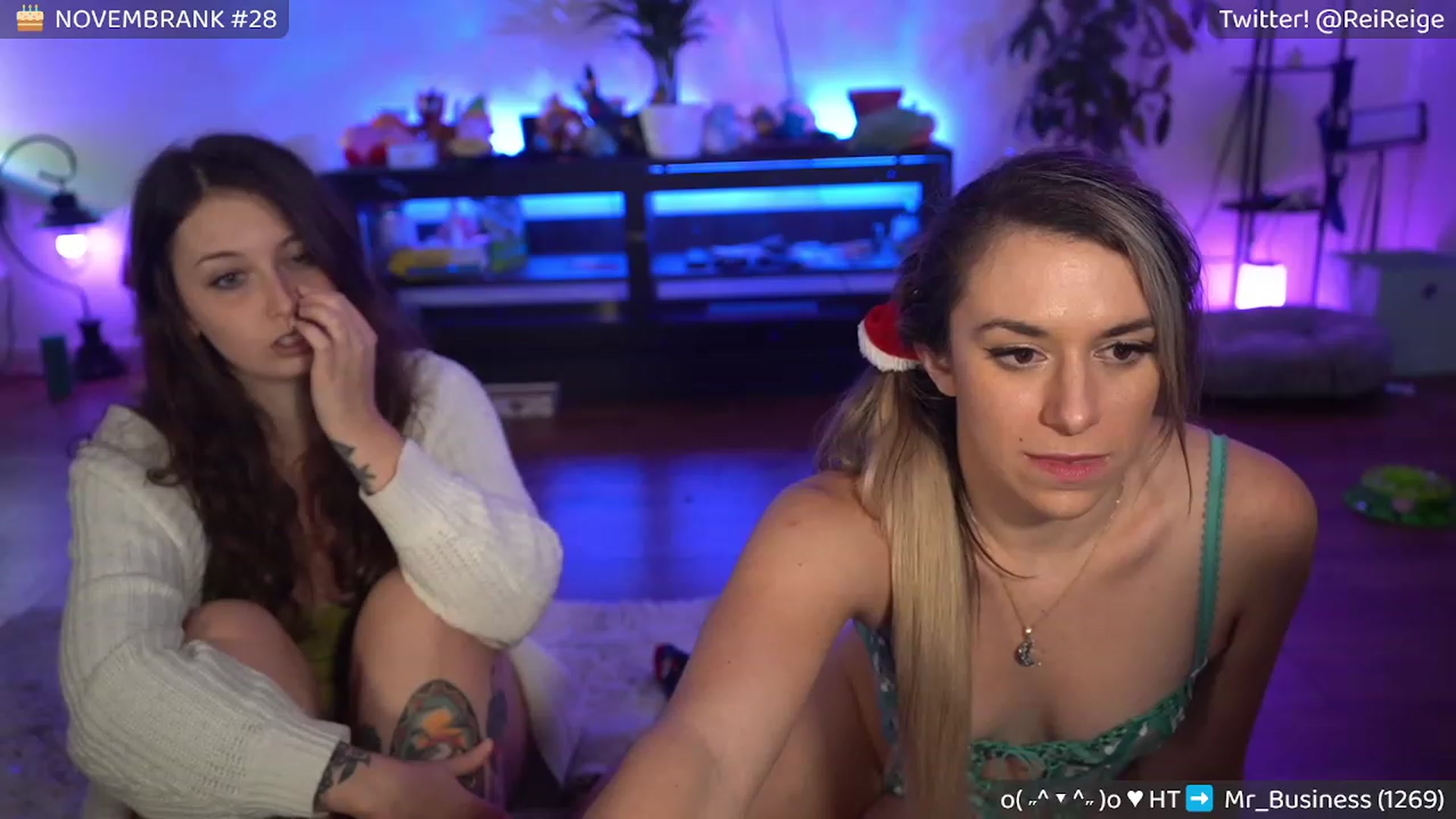 Gallery image thumbnail from Reige's myfreecams stream on, 11/22/2022, 08:38 image 6 of 20