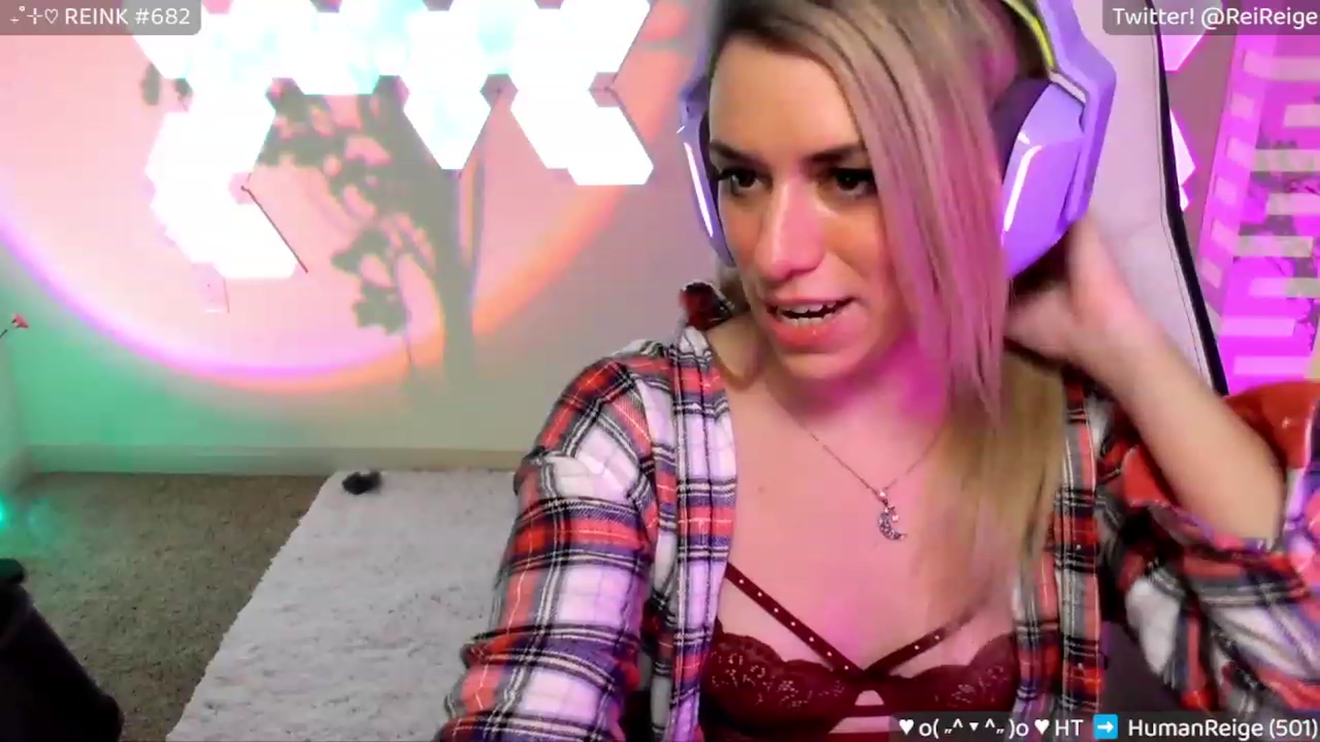 Gallery image thumbnail from Reige's myfreecams stream on, 02/12/2023, 08:47 image 11 of 20