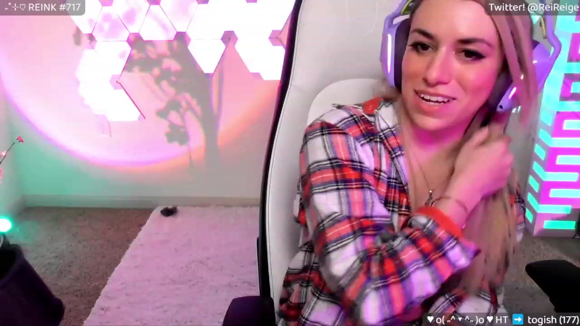 Gallery image thumbnail from Reige's myfreecams stream on, 02/12/2023, 08:47 image 3 of 20
