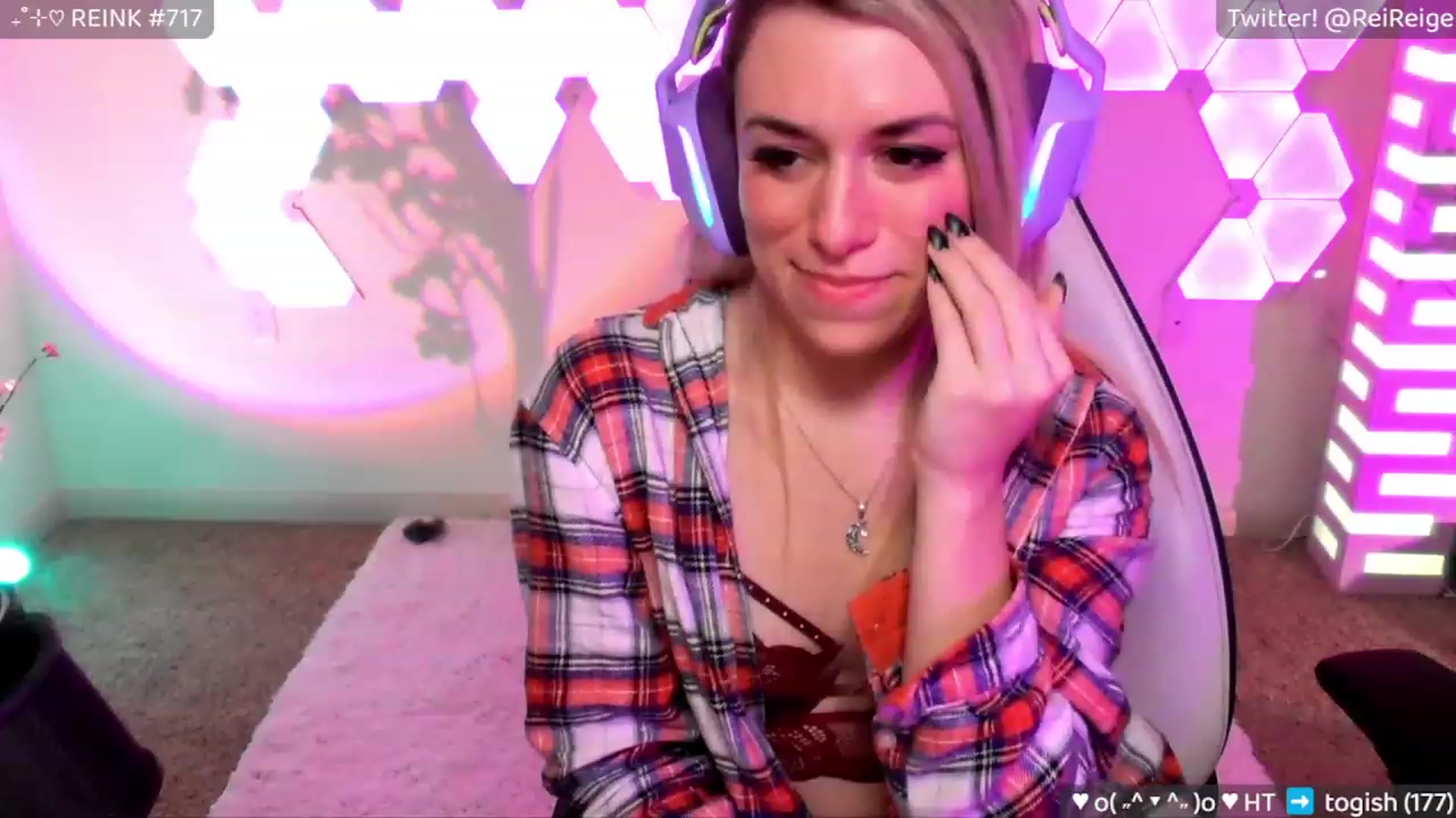 Gallery image thumbnail from Reige's myfreecams stream on, 02/12/2023, 08:47 image 2 of 20