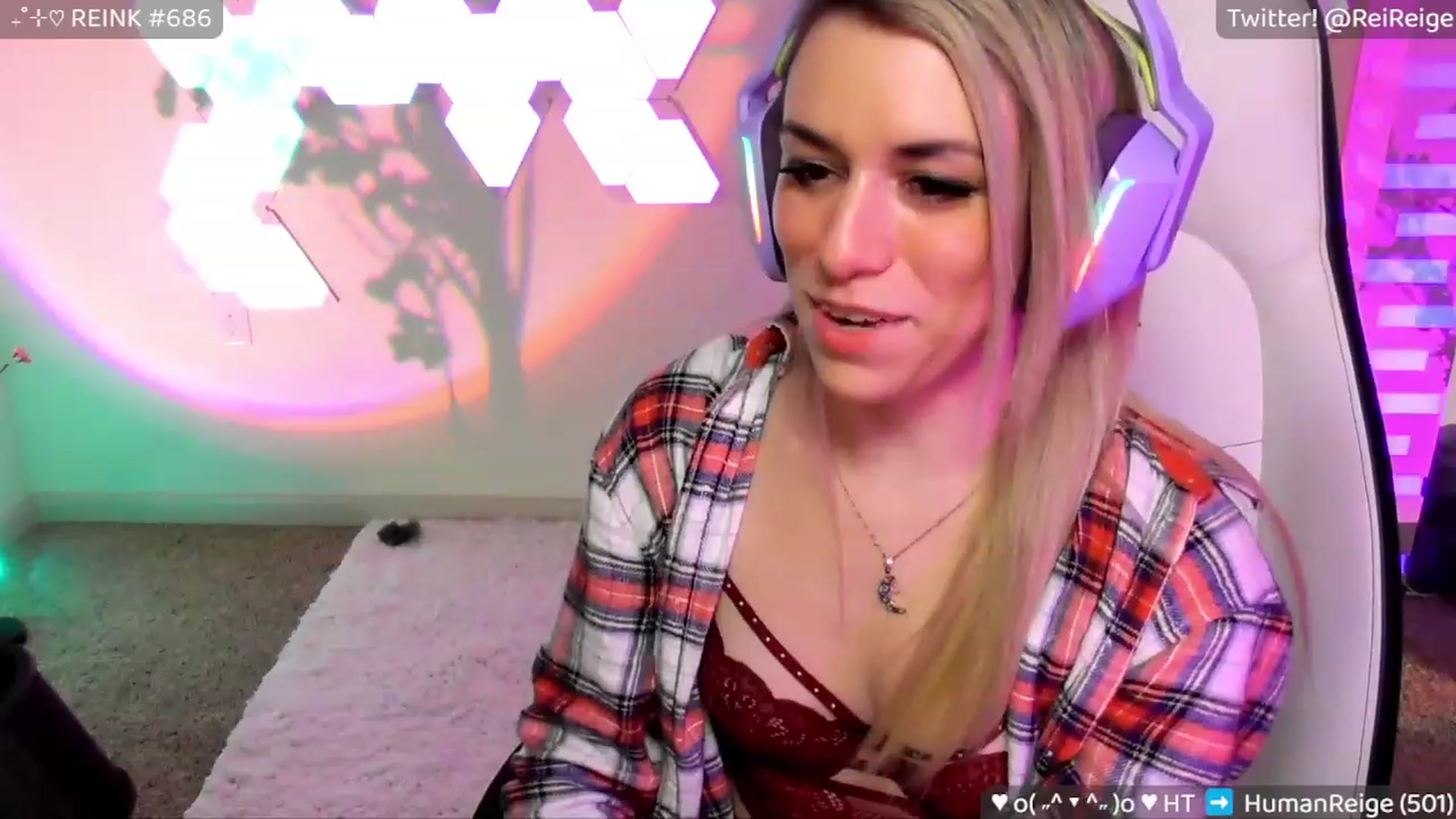 Gallery image thumbnail from Reige's myfreecams stream on, 02/12/2023, 08:47 image 9 of 20
