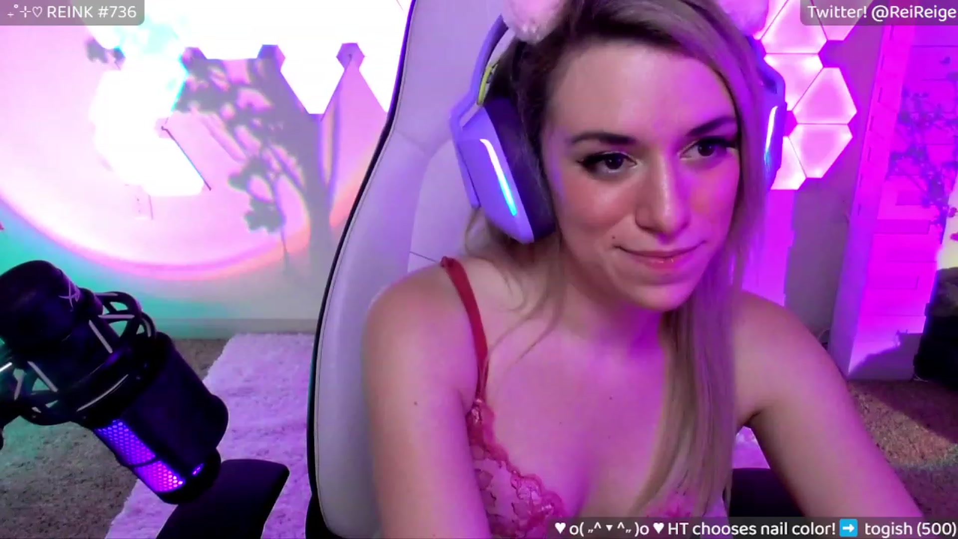 Gallery image thumbnail from Reige's myfreecams stream on, 02/16/2023, 10:15 image 7 of 20