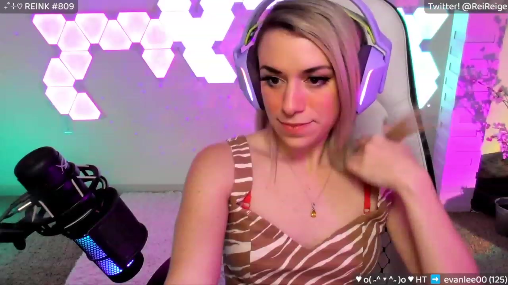Gallery image thumbnail from Reige's myfreecams stream on, 02/19/2023, 09:26 image 4 of 20