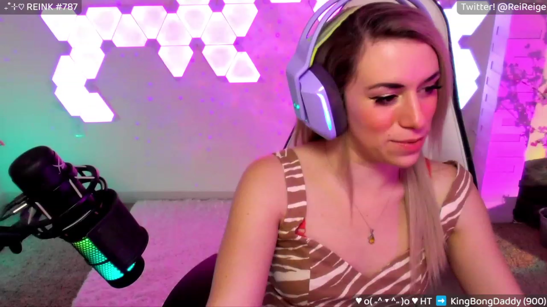Gallery image thumbnail from Reige's myfreecams stream on, 02/19/2023, 09:26 image 6 of 20