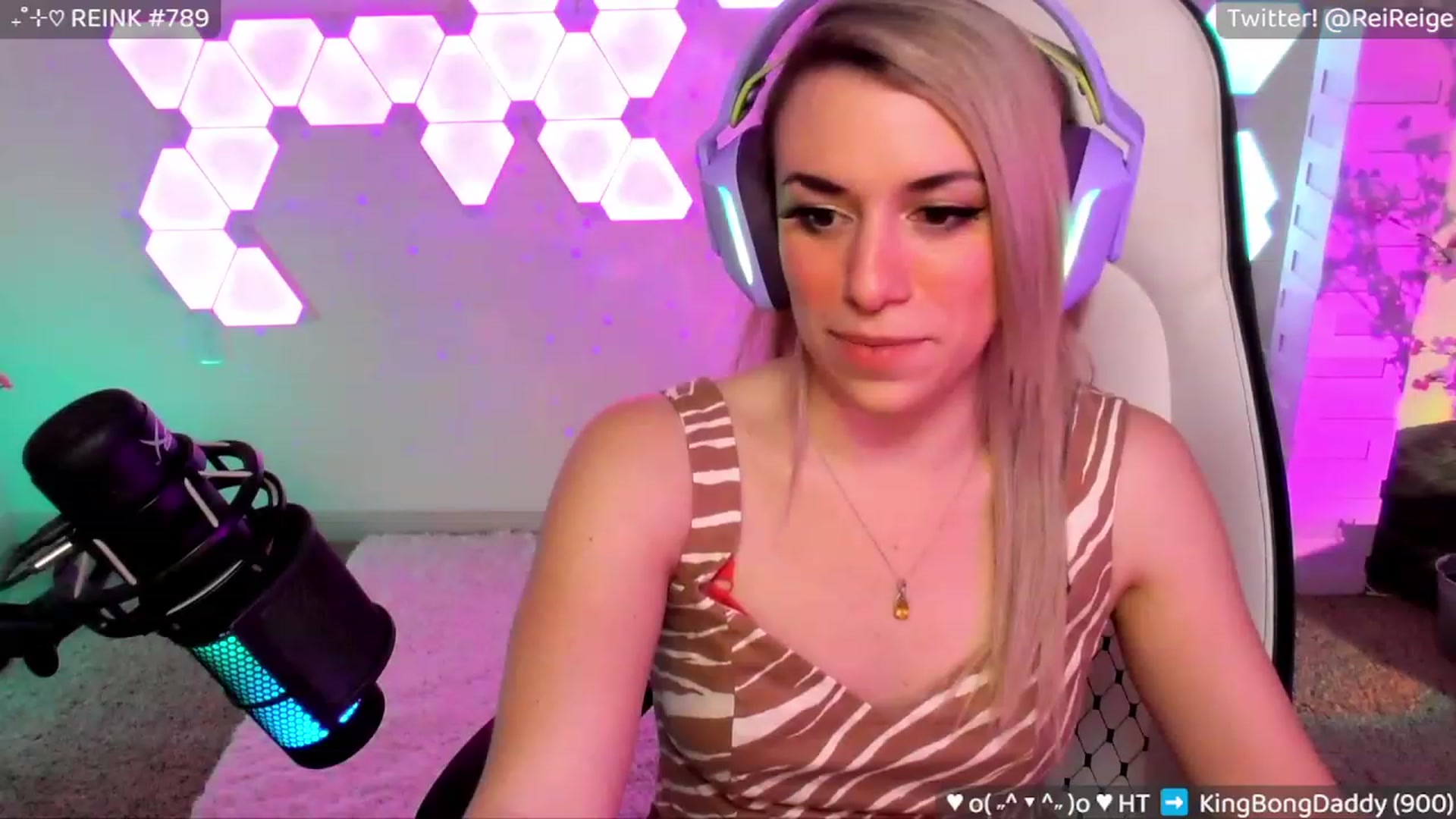 Gallery image thumbnail from Reige's myfreecams stream on, 02/19/2023, 09:26 image 5 of 20