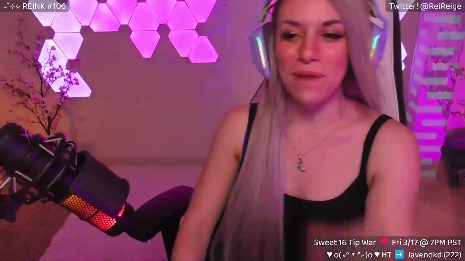 Gallery image thumbnail from Reige's myfreecams stream on, 03/15/2023, 08:19 image 7 of 20