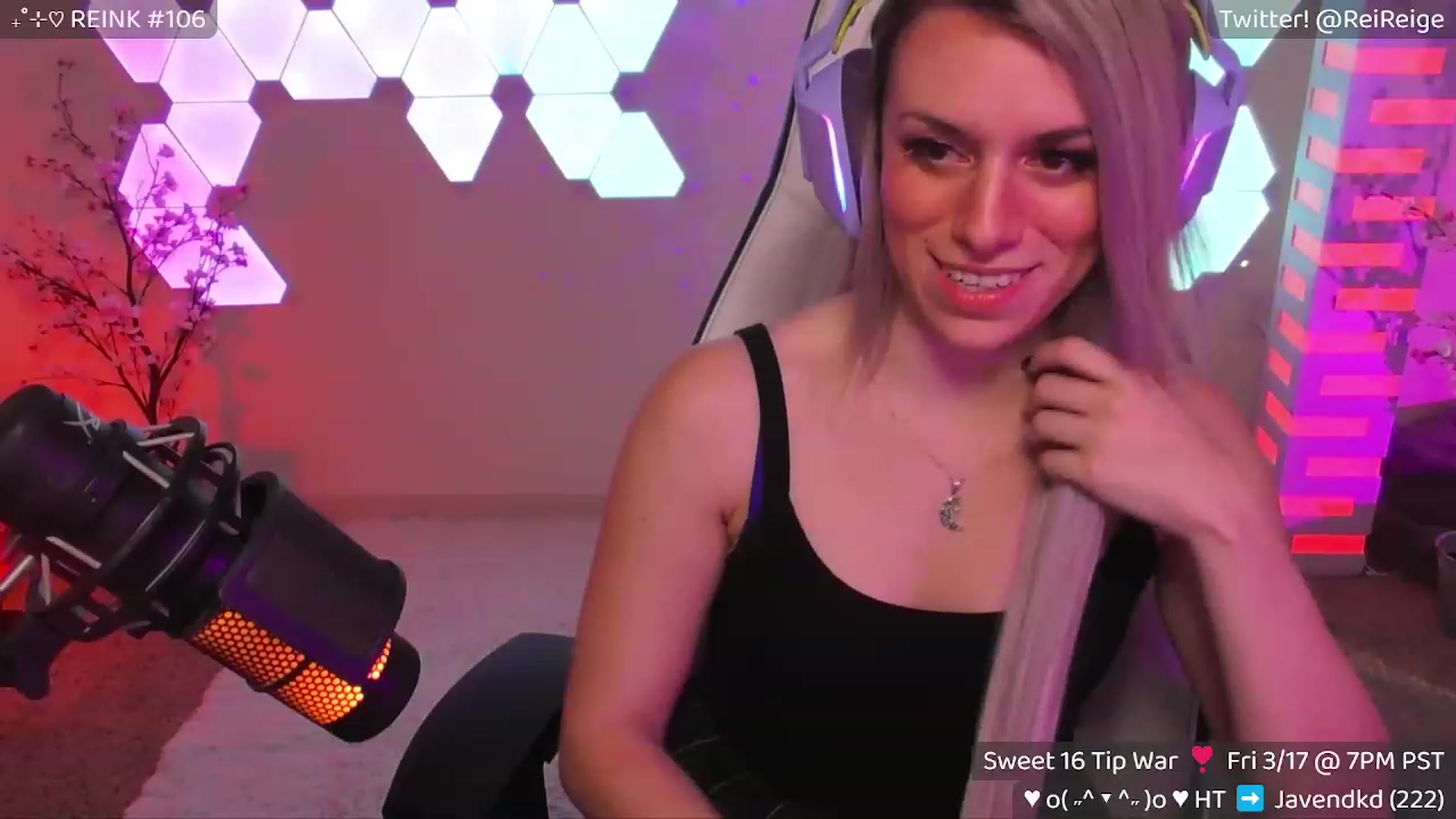 Gallery image thumbnail from Reige's myfreecams stream on, 03/15/2023, 08:19 image 6 of 20