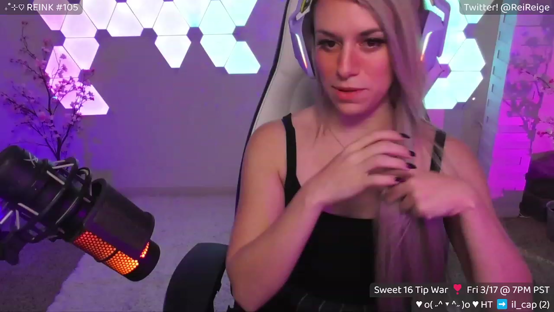 Gallery image thumbnail from Reige's myfreecams stream on, 03/15/2023, 08:19 image 1 of 20