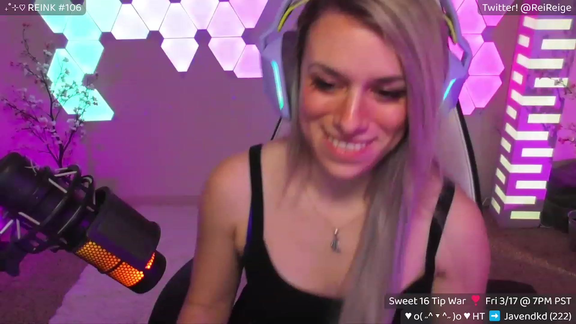 Gallery image thumbnail from Reige's myfreecams stream on, 03/15/2023, 08:19 image 5 of 20