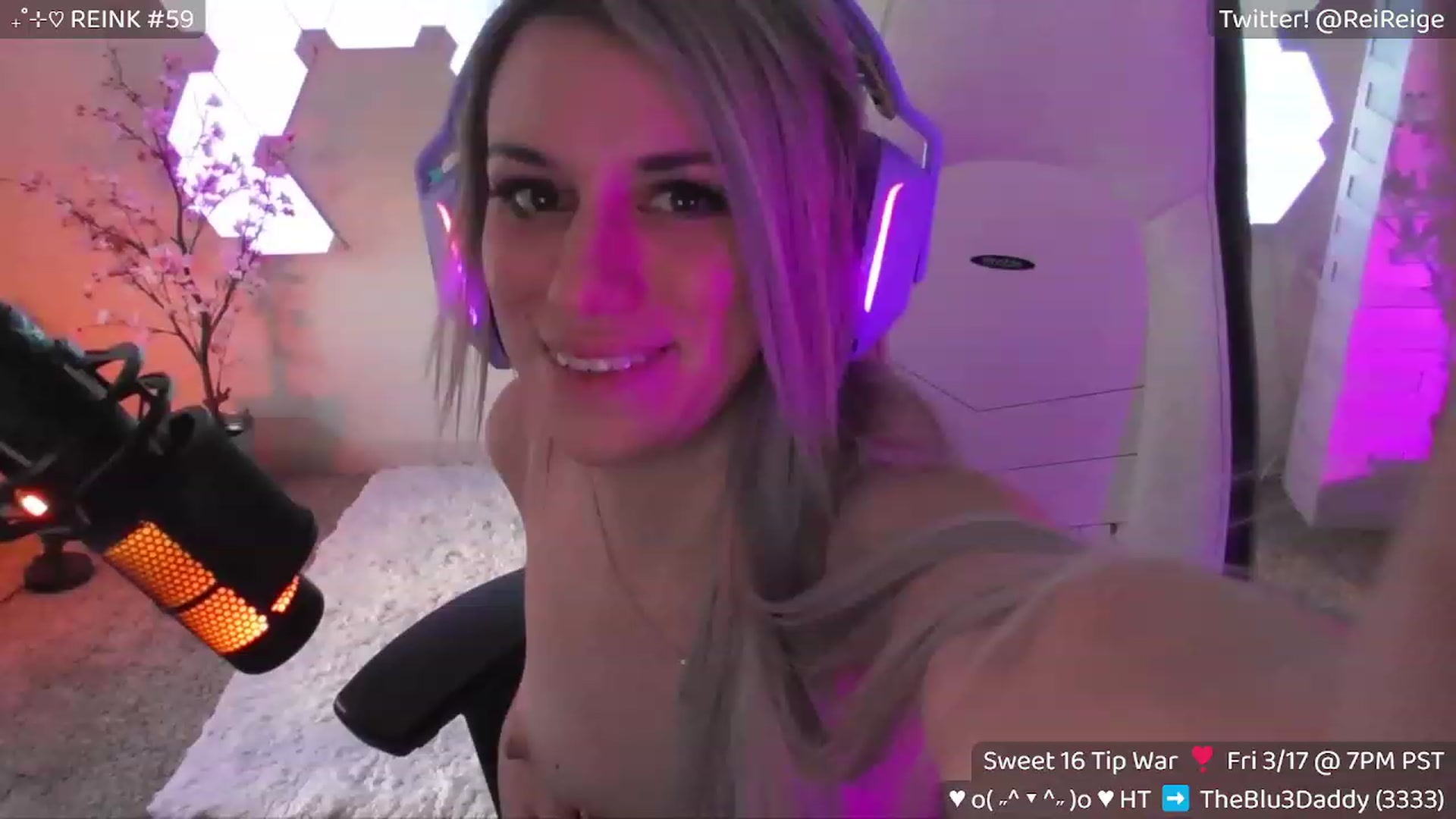 Gallery image thumbnail from Reige's myfreecams stream on, 03/15/2023, 13:34 image 19 of 20
