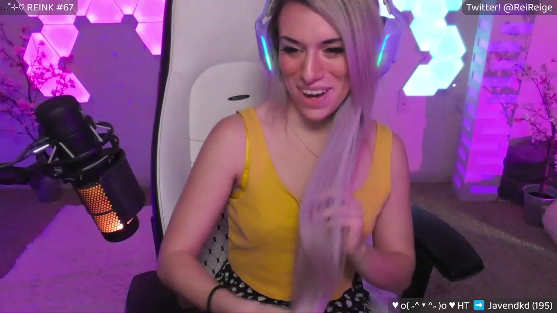 Gallery image thumbnail from Reige's myfreecams stream on, 03/24/2023, 06:48 image 8 of 20