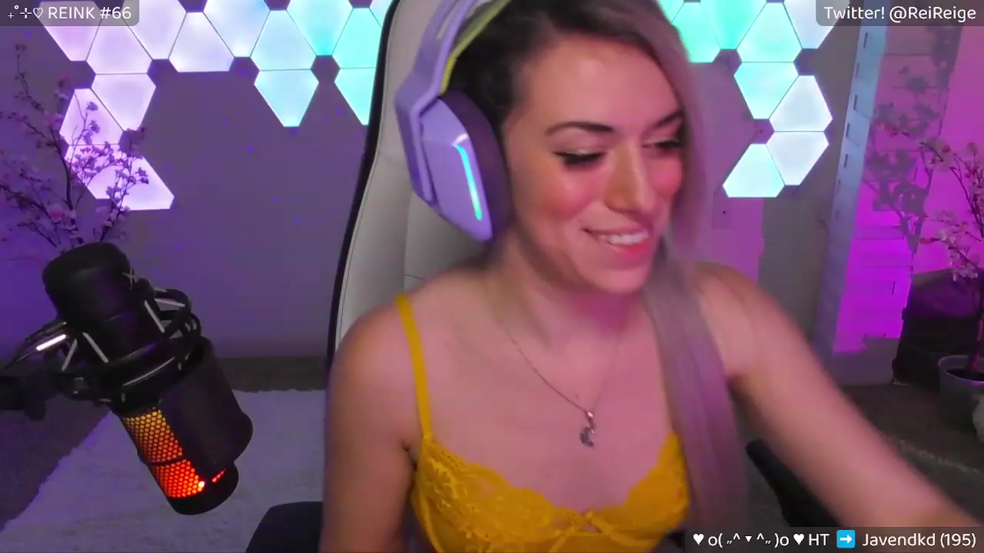 Gallery image thumbnail from Reige's myfreecams stream on, 03/24/2023, 06:48 image 20 of 20