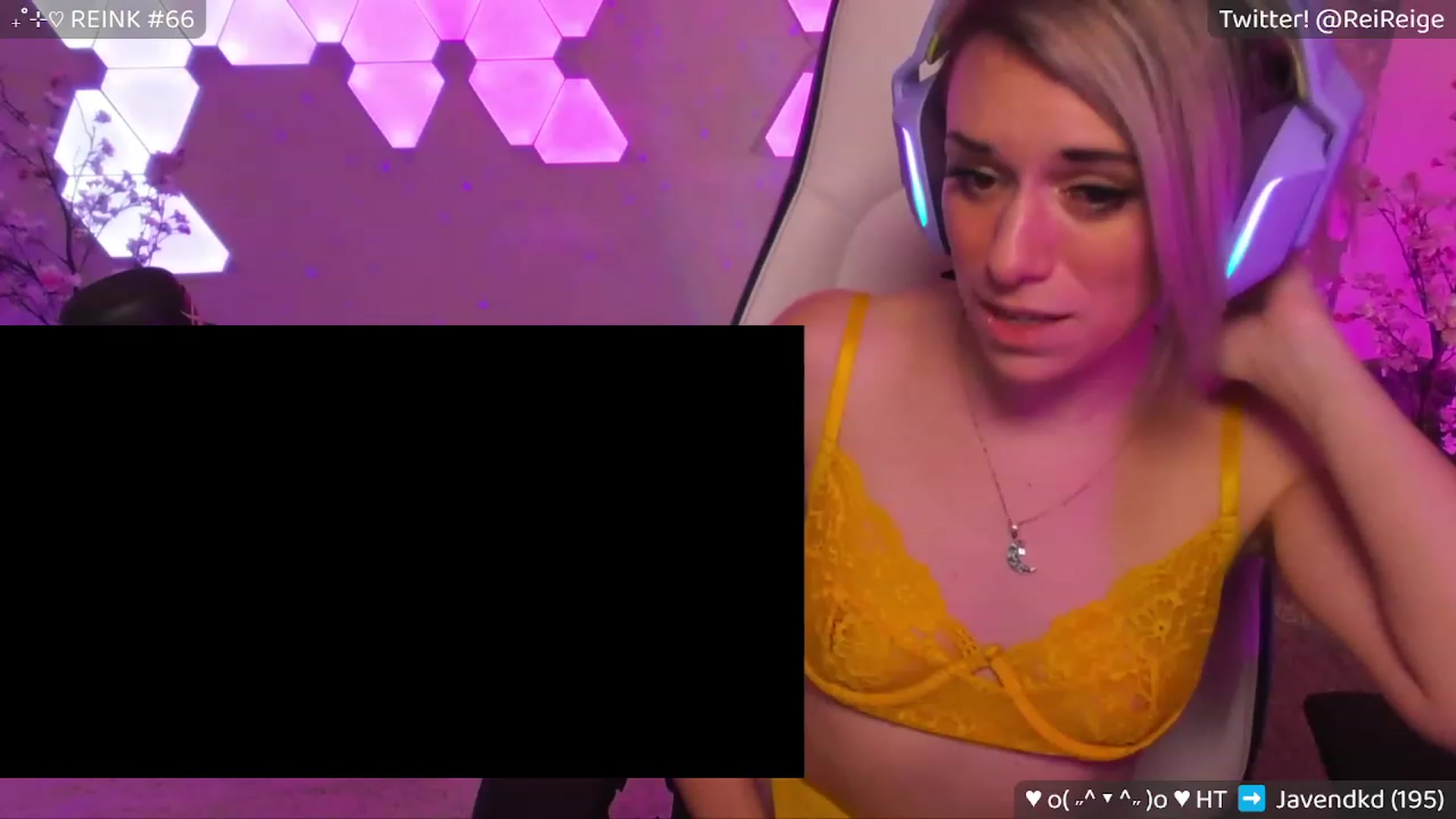 Gallery image thumbnail from Reige's myfreecams stream on, 03/24/2023, 08:43 image 14 of 20