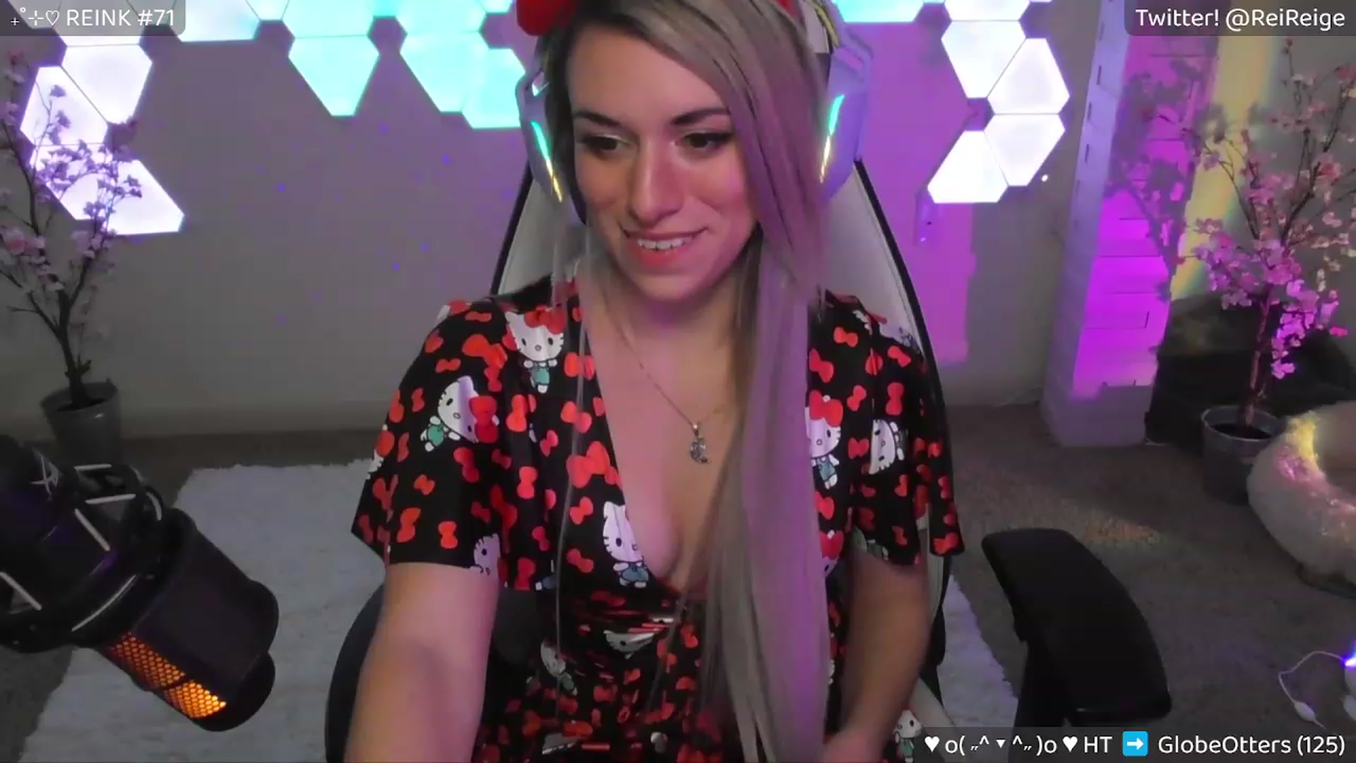 Gallery image thumbnail from Reige's myfreecams stream on, 03/25/2023, 09:02 image 7 of 20