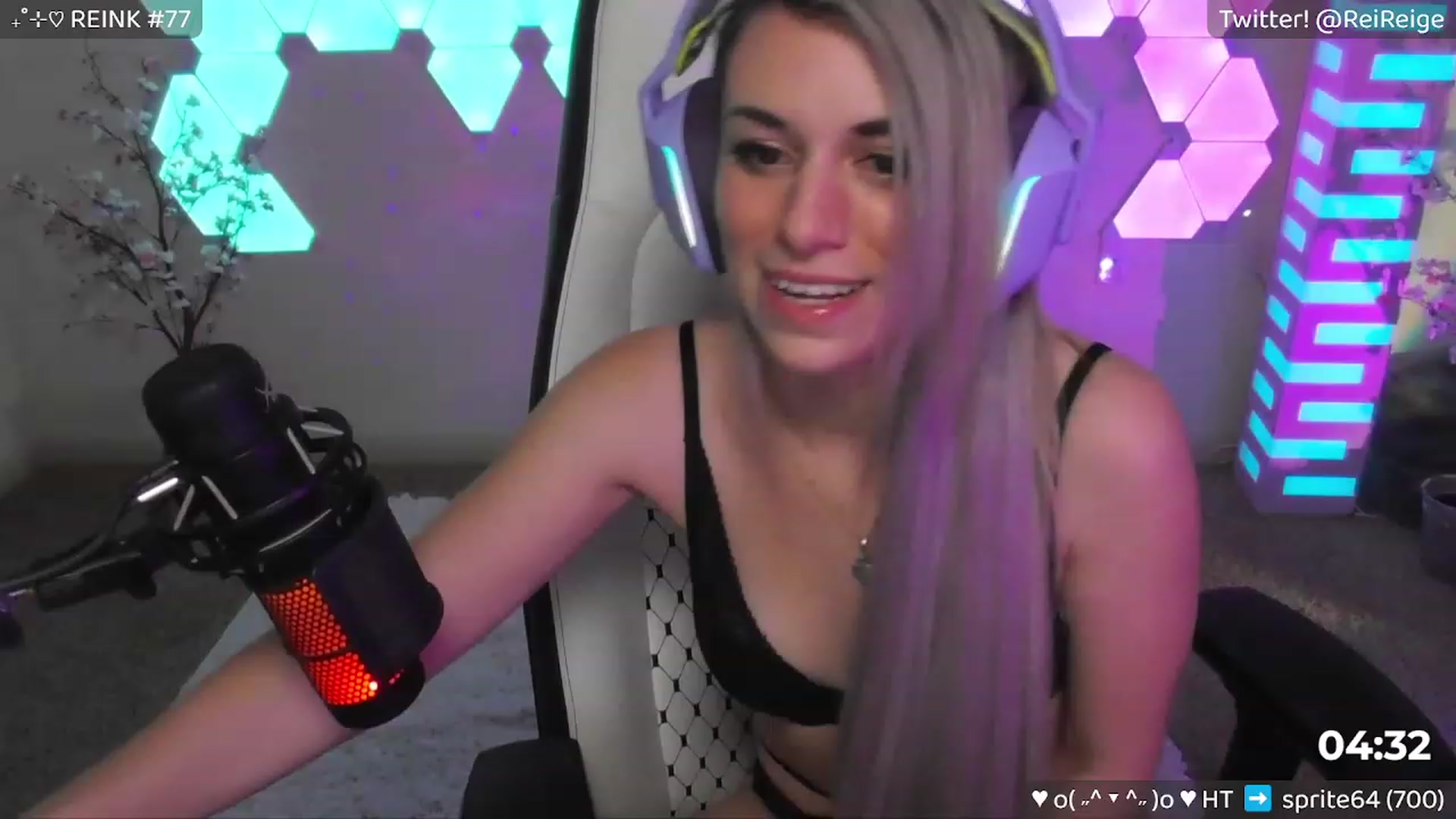 Gallery image thumbnail from Reige's myfreecams stream on, 03/29/2023, 08:49 image 20 of 20