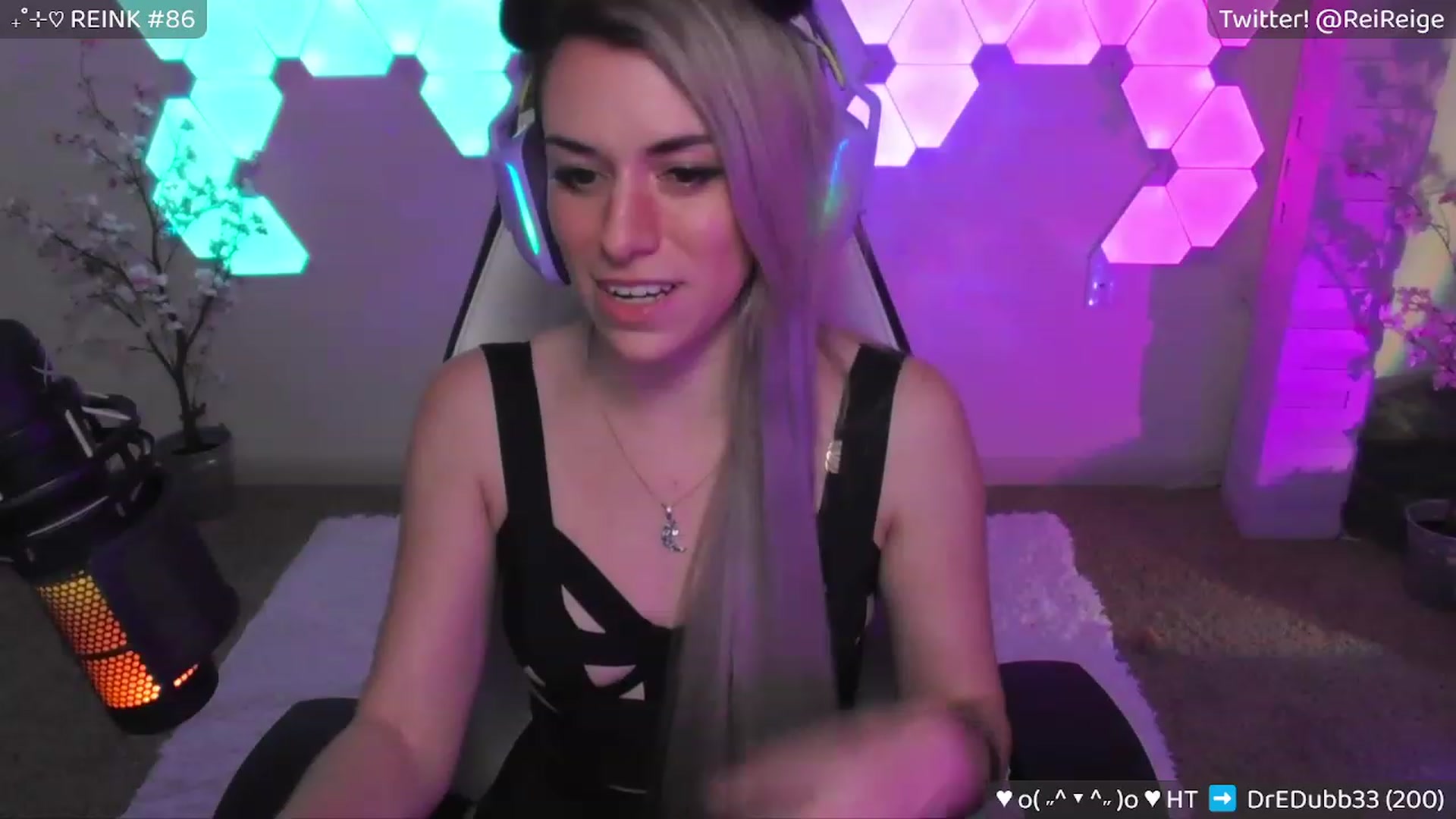 Gallery image thumbnail from Reige's myfreecams stream on, 03/31/2023, 08:32 image 11 of 20