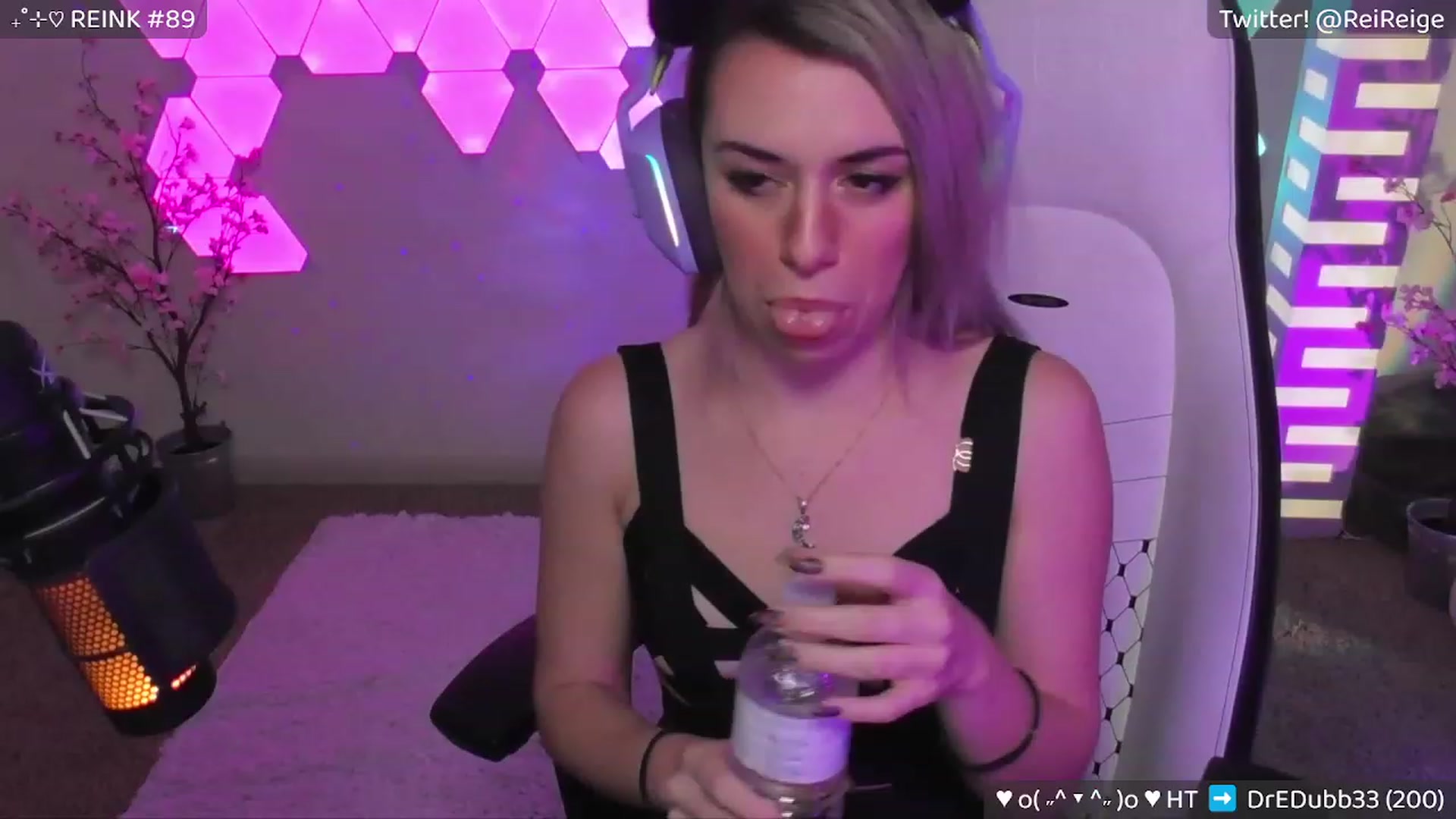 Gallery image thumbnail from Reige's myfreecams stream on, 03/31/2023, 08:32 image 4 of 20