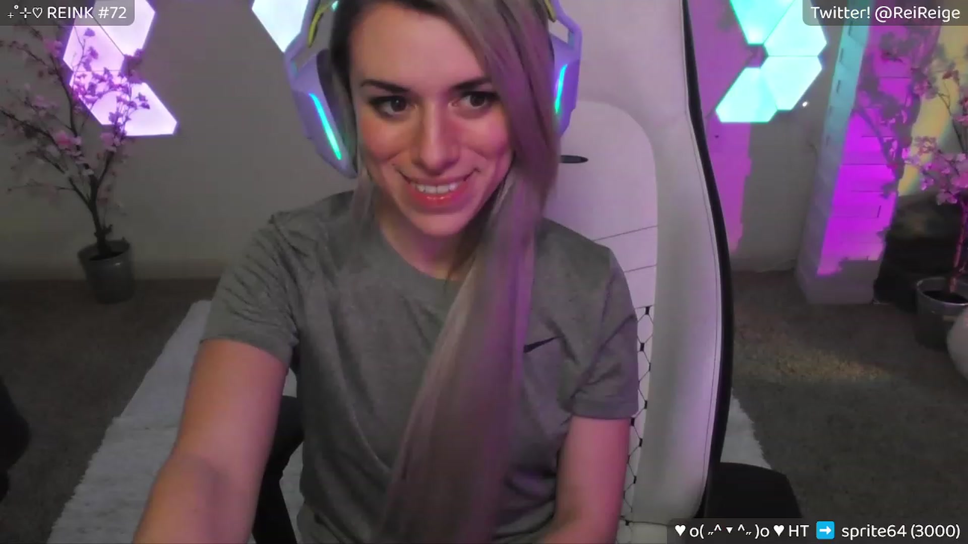 Gallery image thumbnail from Reige's myfreecams stream on, 03/31/2023, 12:19 image 10 of 20