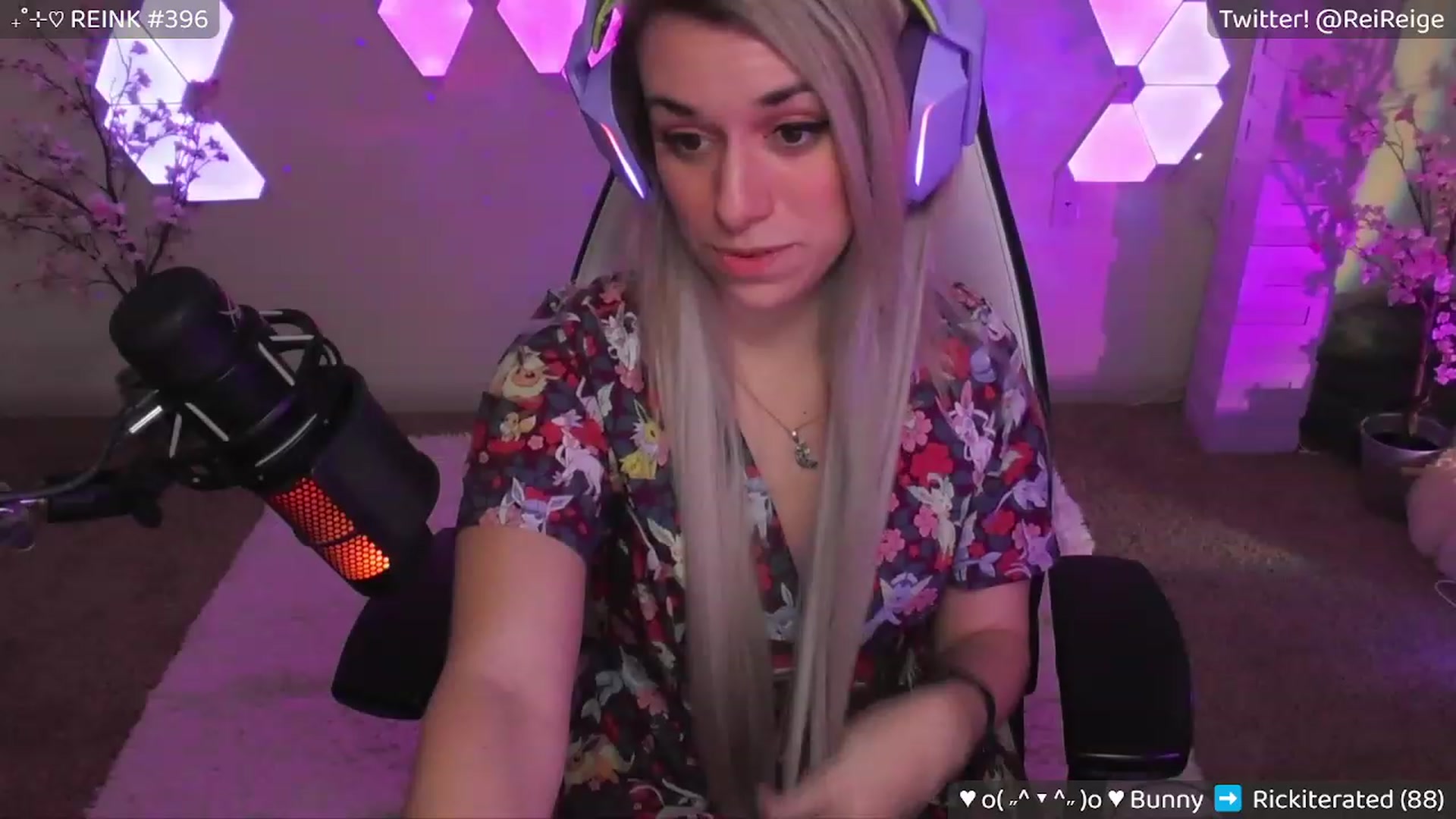 Gallery image thumbnail from Reige's myfreecams stream on, 04/10/2023, 10:10 image 5 of 20