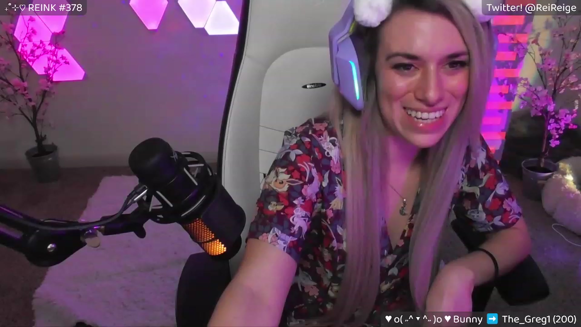 Gallery image thumbnail from Reige's myfreecams stream on, 04/10/2023, 11:13 image 6 of 20