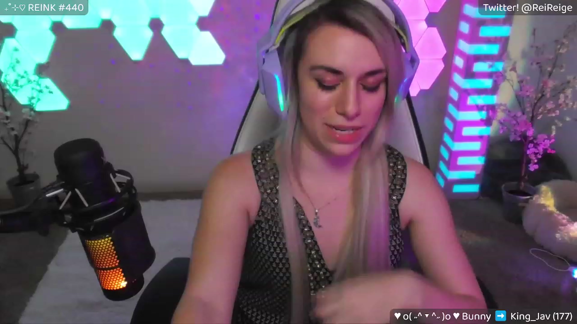 Gallery image thumbnail from Reige's myfreecams stream on, 04/12/2023, 08:32 image 4 of 20